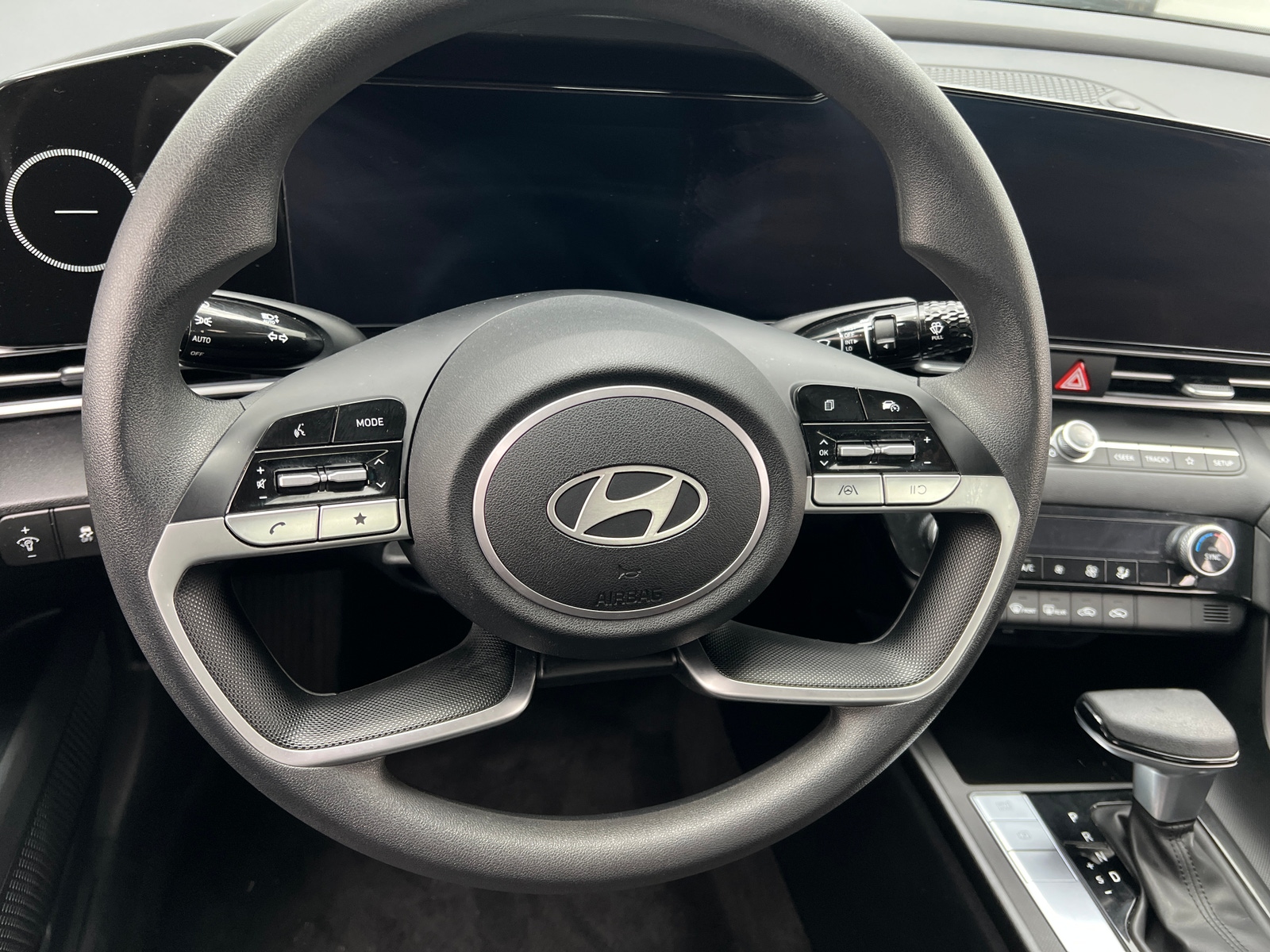 Thumbnail: 2024 Hyundai Elantra - 5