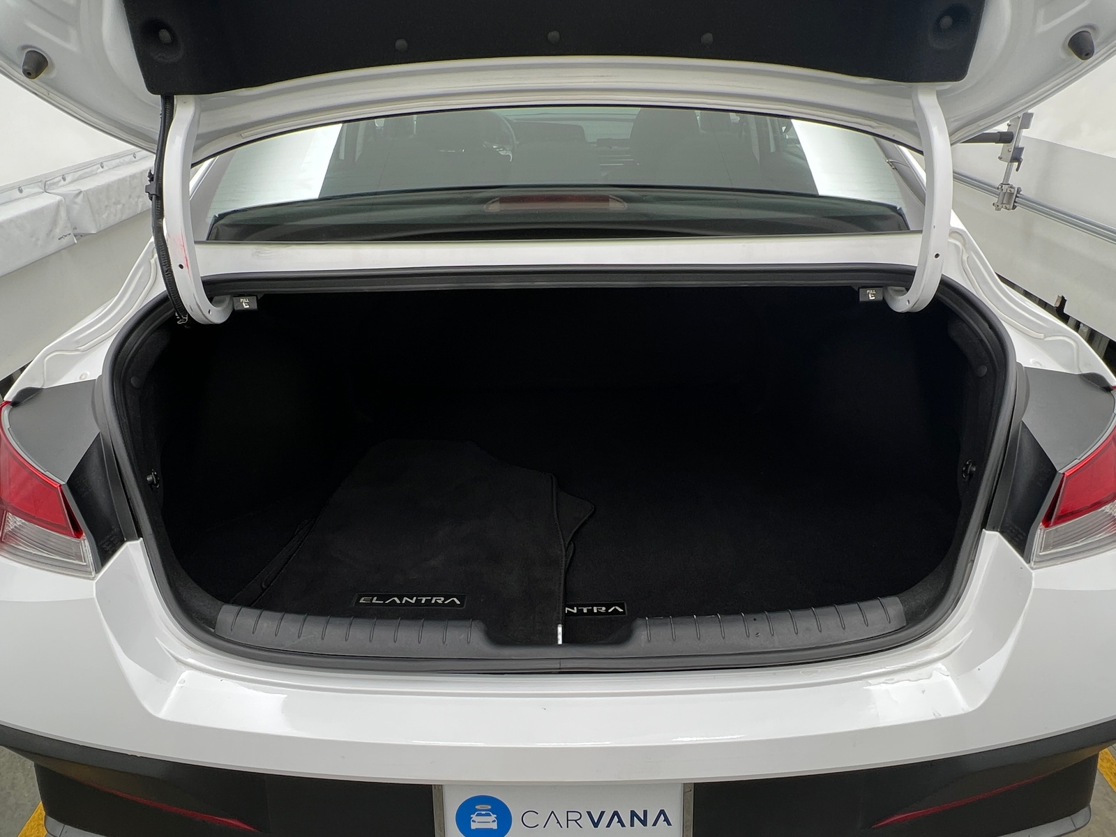 Thumbnail: 2024 Hyundai Elantra - 7