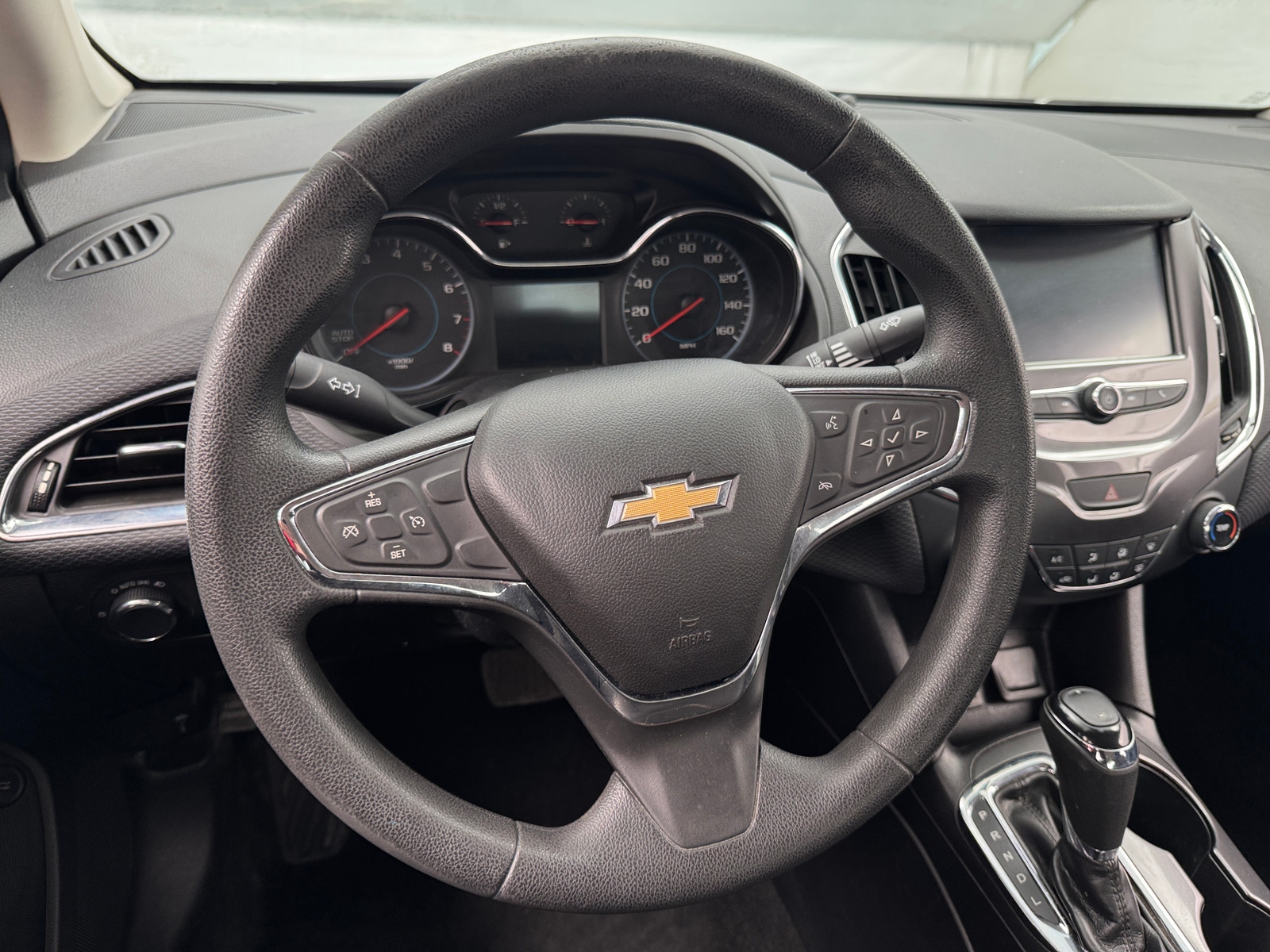 Thumbnail: 2017 Chevrolet Cruze - 5