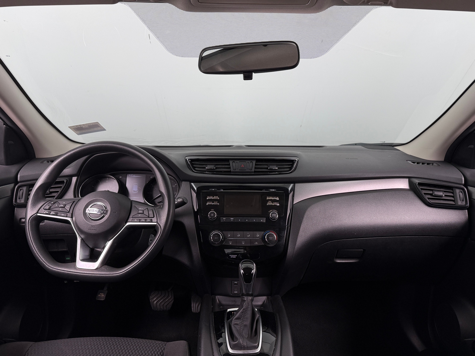 Thumbnail: 2018 Nissan Rogue Sport - 3