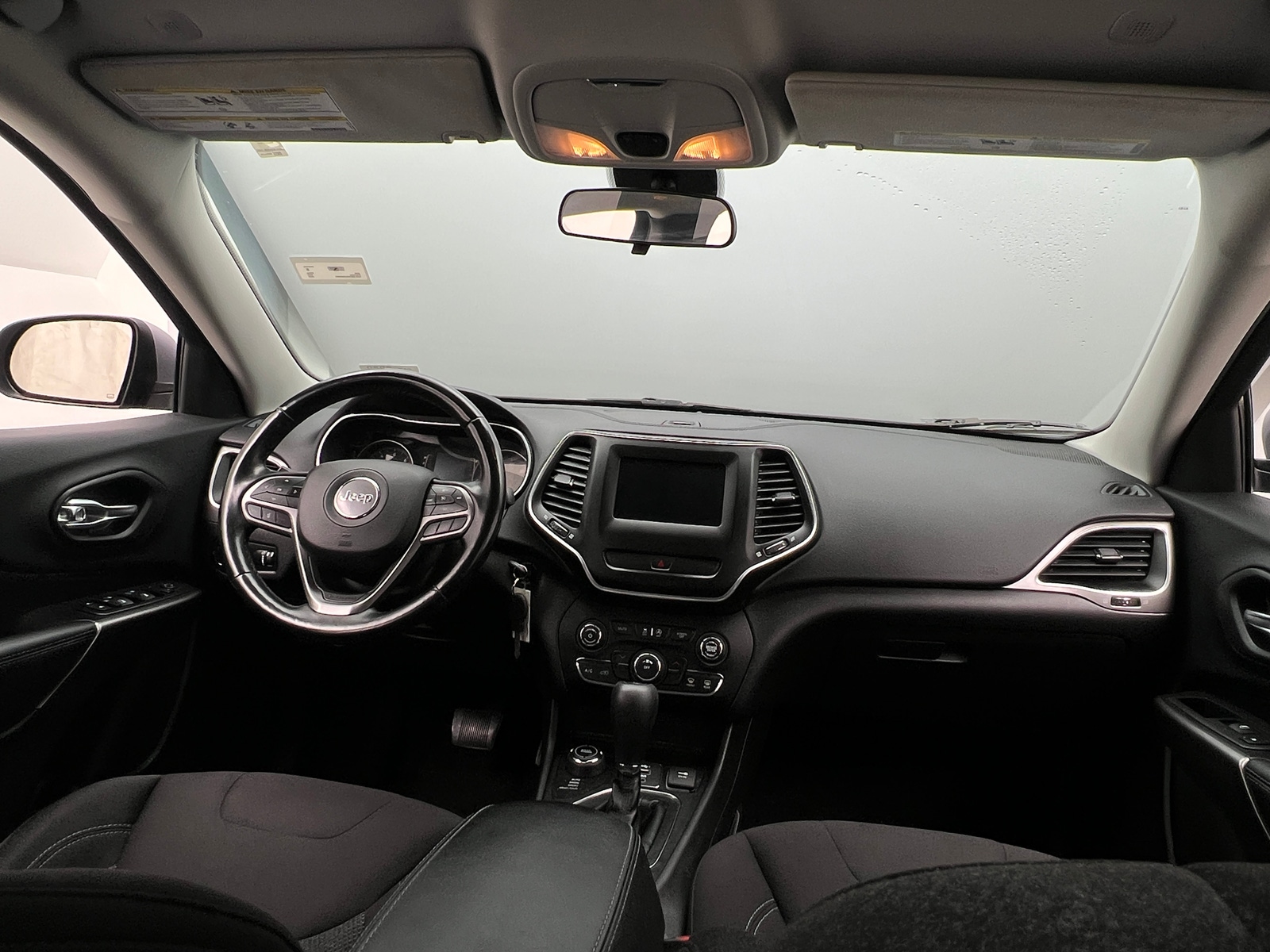 Thumbnail: 2020 Jeep Cherokee - 3