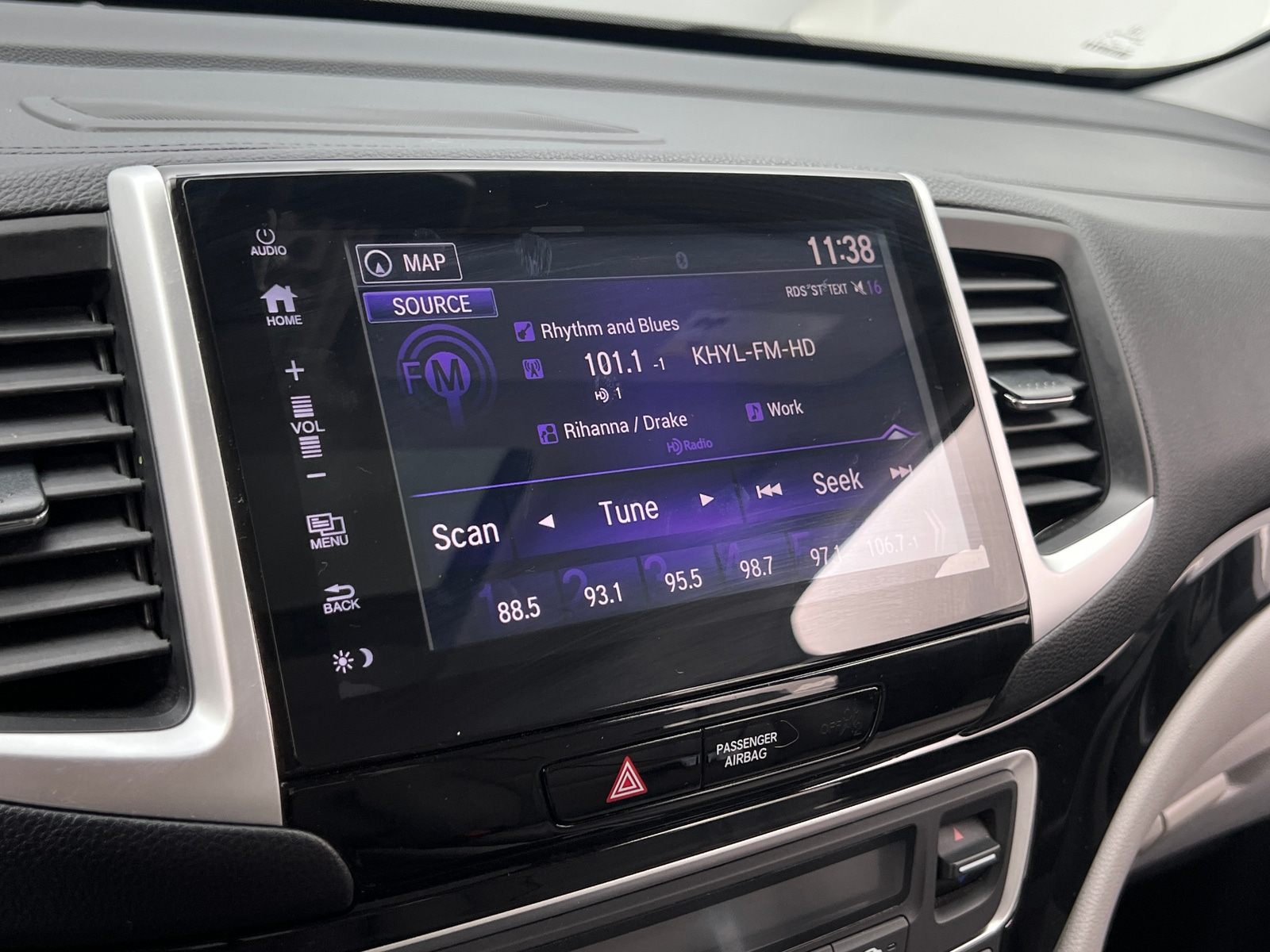 Thumbnail: 2018 Honda Ridgeline - 3