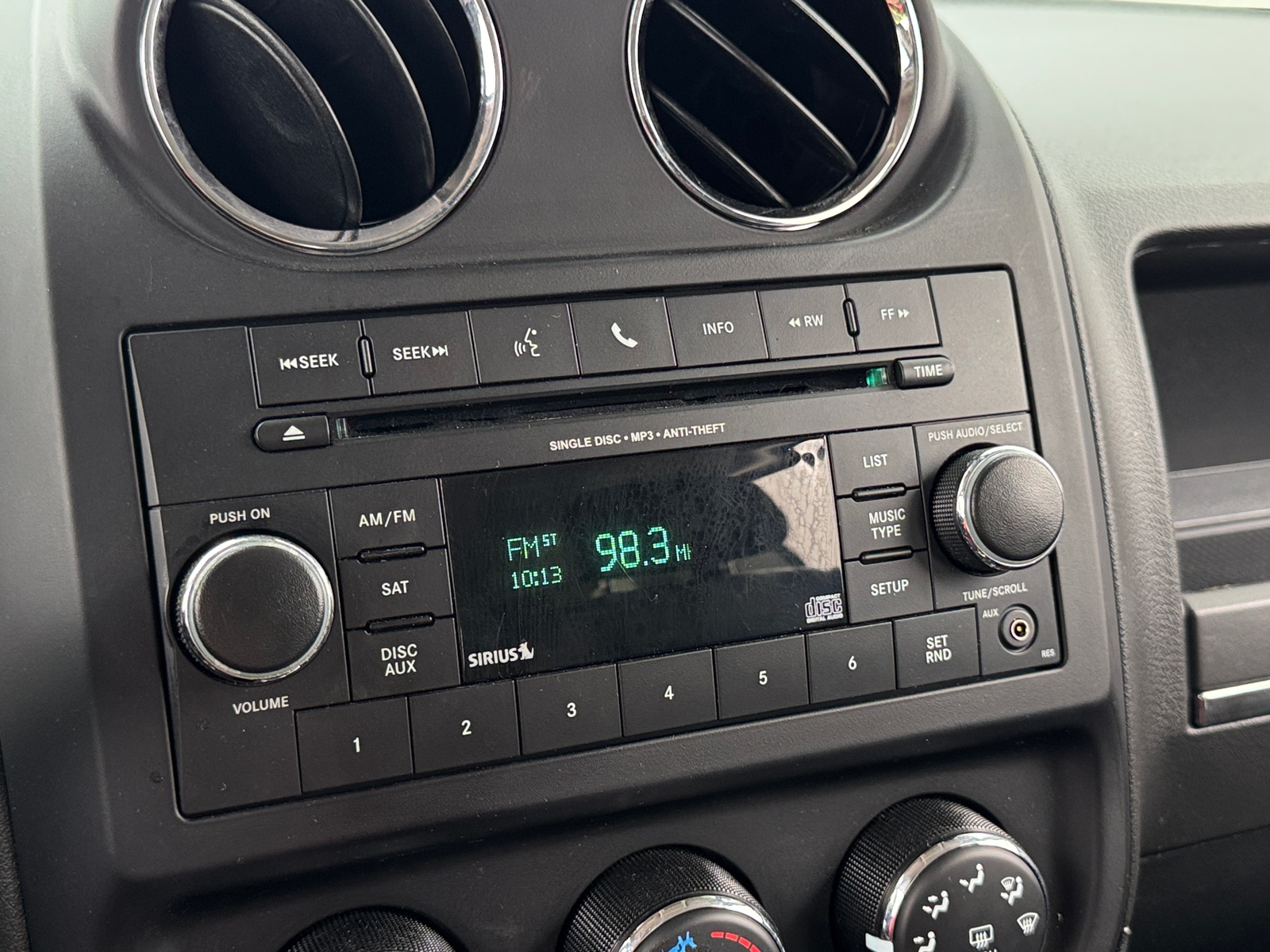 Thumbnail: 2016 Jeep Patriot - 4