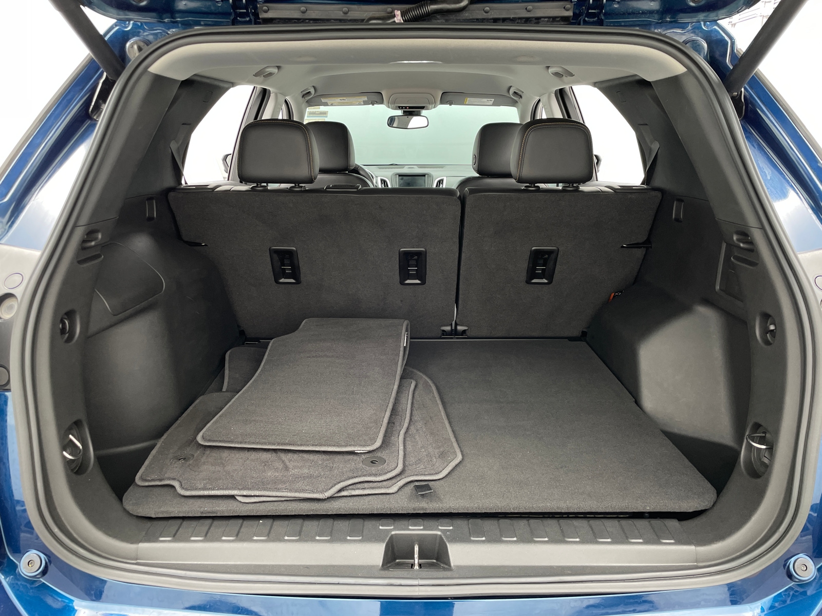 Thumbnail: 2021 Chevrolet Equinox - 6