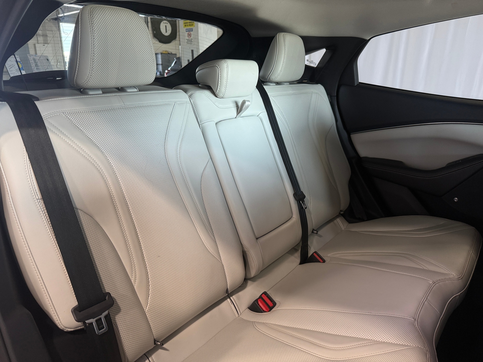 Thumbnail: 2022 Ford Mustang Mach-E - 5