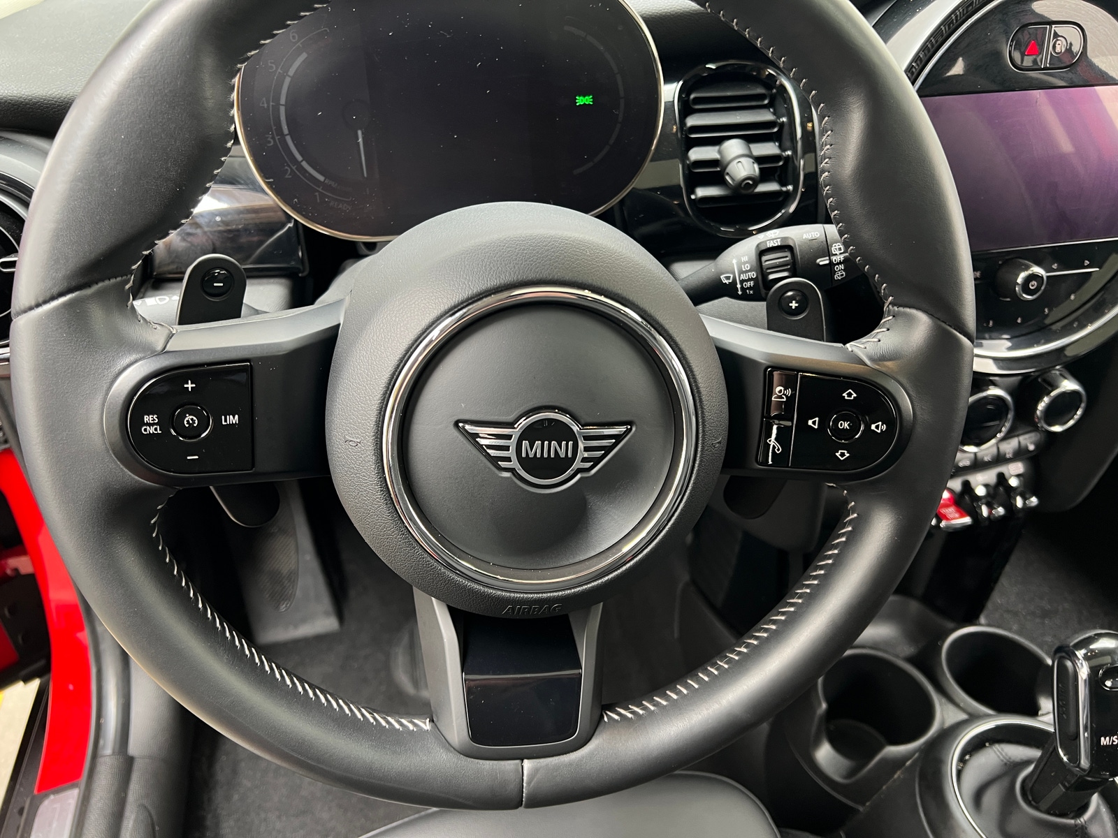 Thumbnail: 2022 MINI Cooper Hardtop - 4