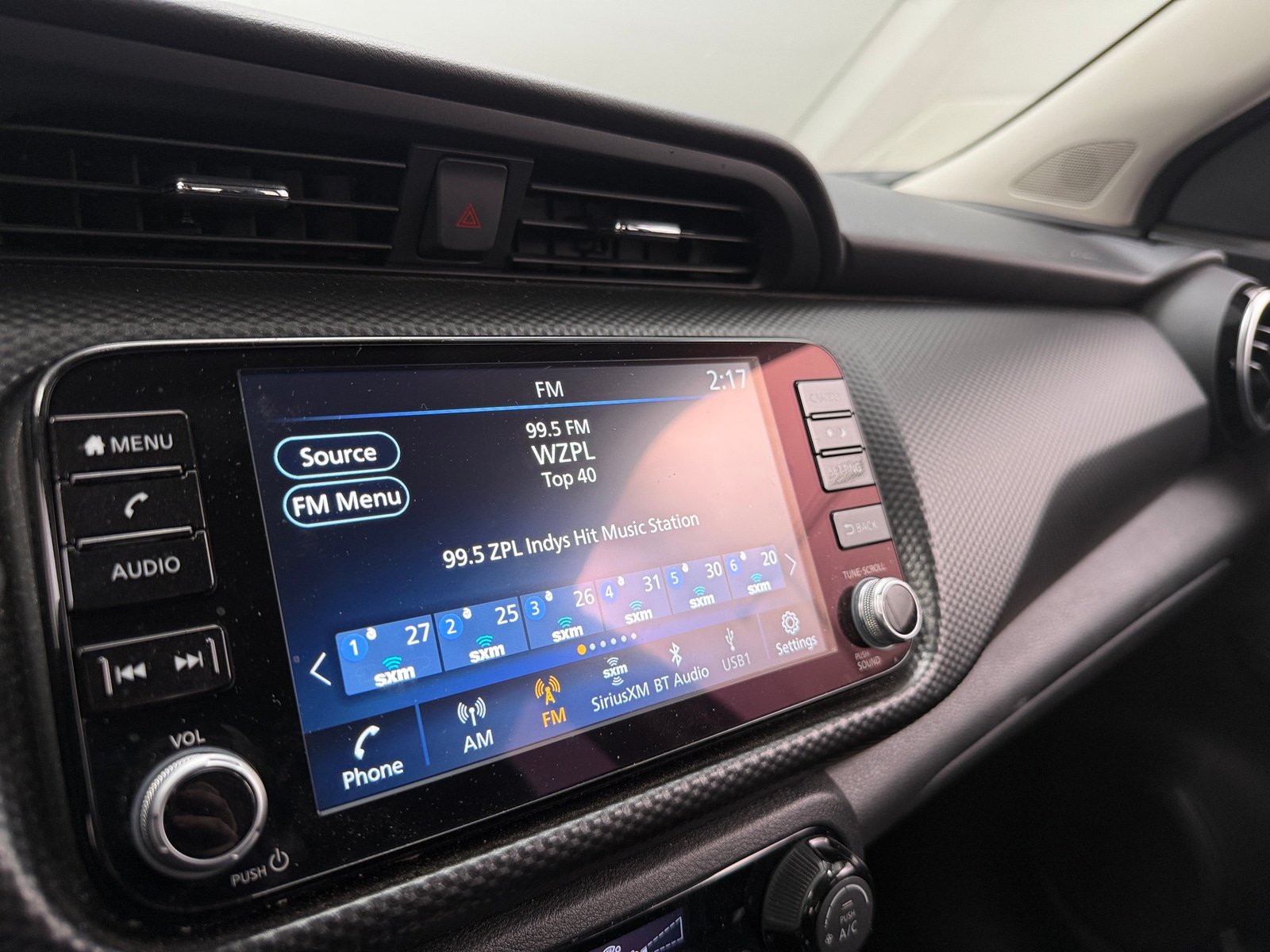 Thumbnail: 2021 Nissan Kicks - 4