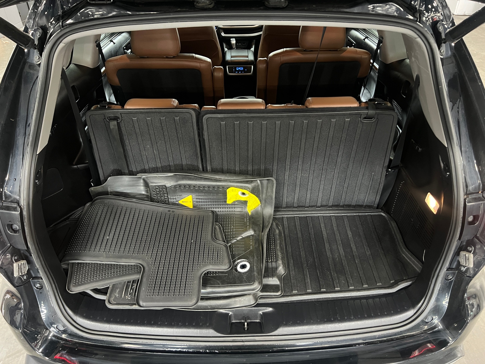 Thumbnail: 2017 Toyota Highlander - 6