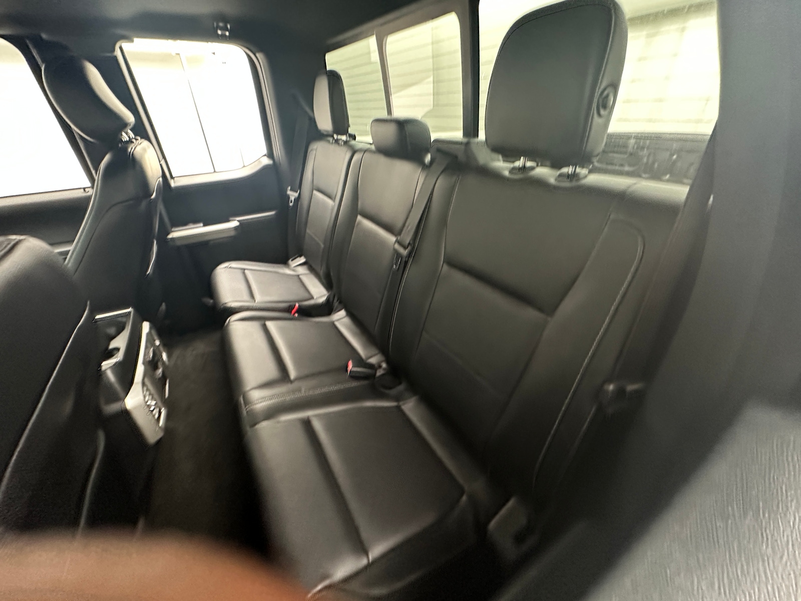 Thumbnail: 2015 Ford Econoline - 6