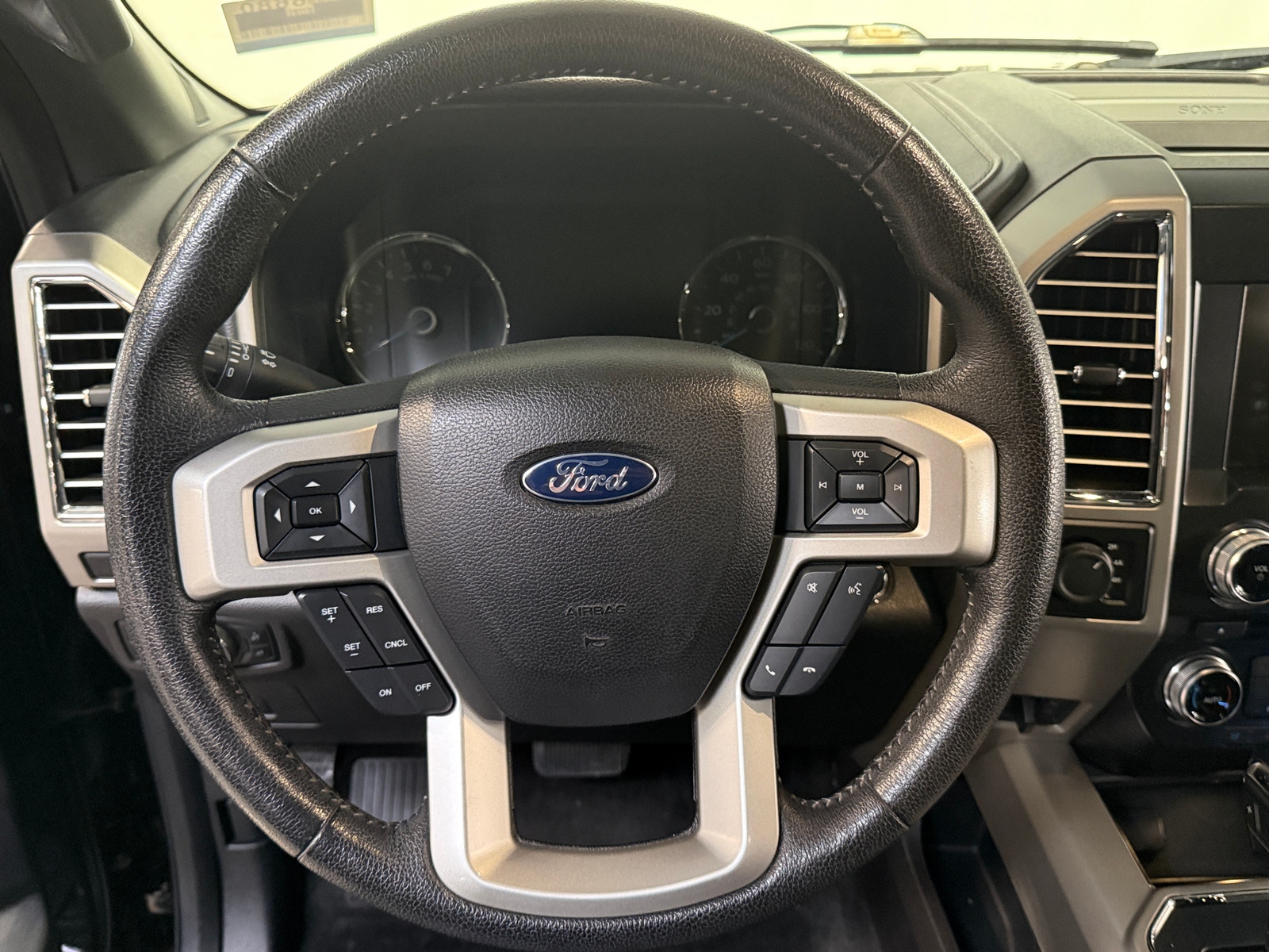 Thumbnail: 2015 Ford Econoline - 5