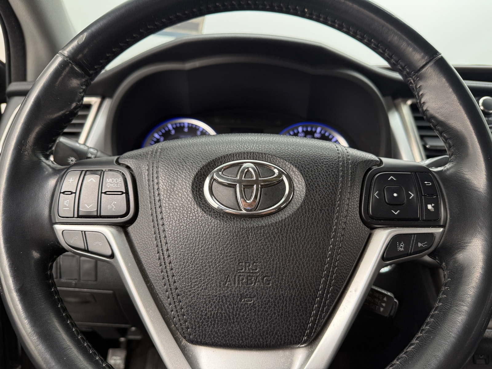 Thumbnail: 2018 Toyota Highlander - 4