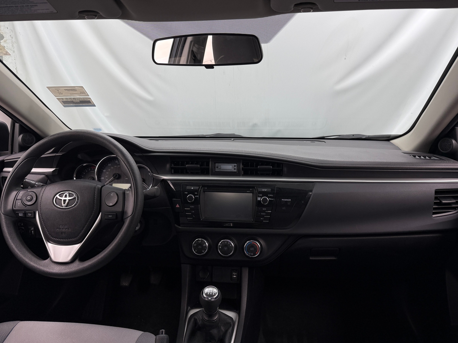 Thumbnail: 2016 Toyota Corolla - 3