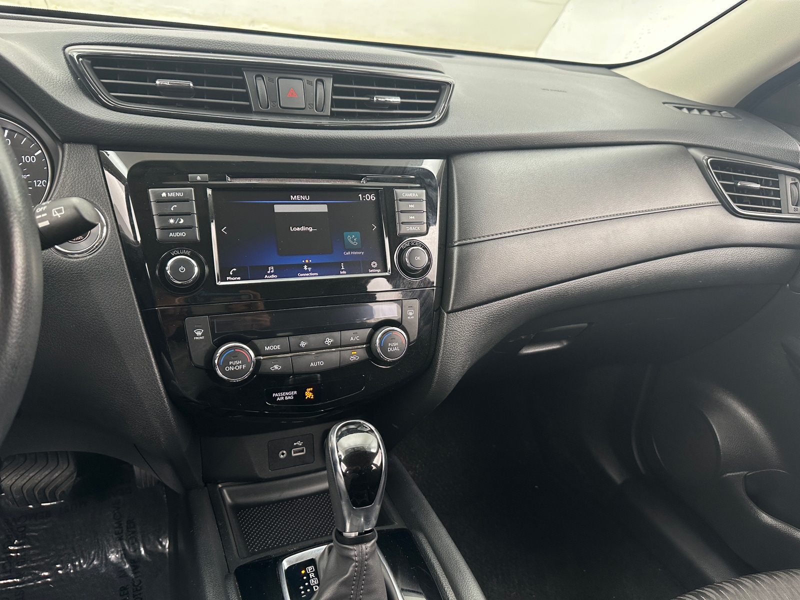 Thumbnail: 2018 Nissan Rogue - 4