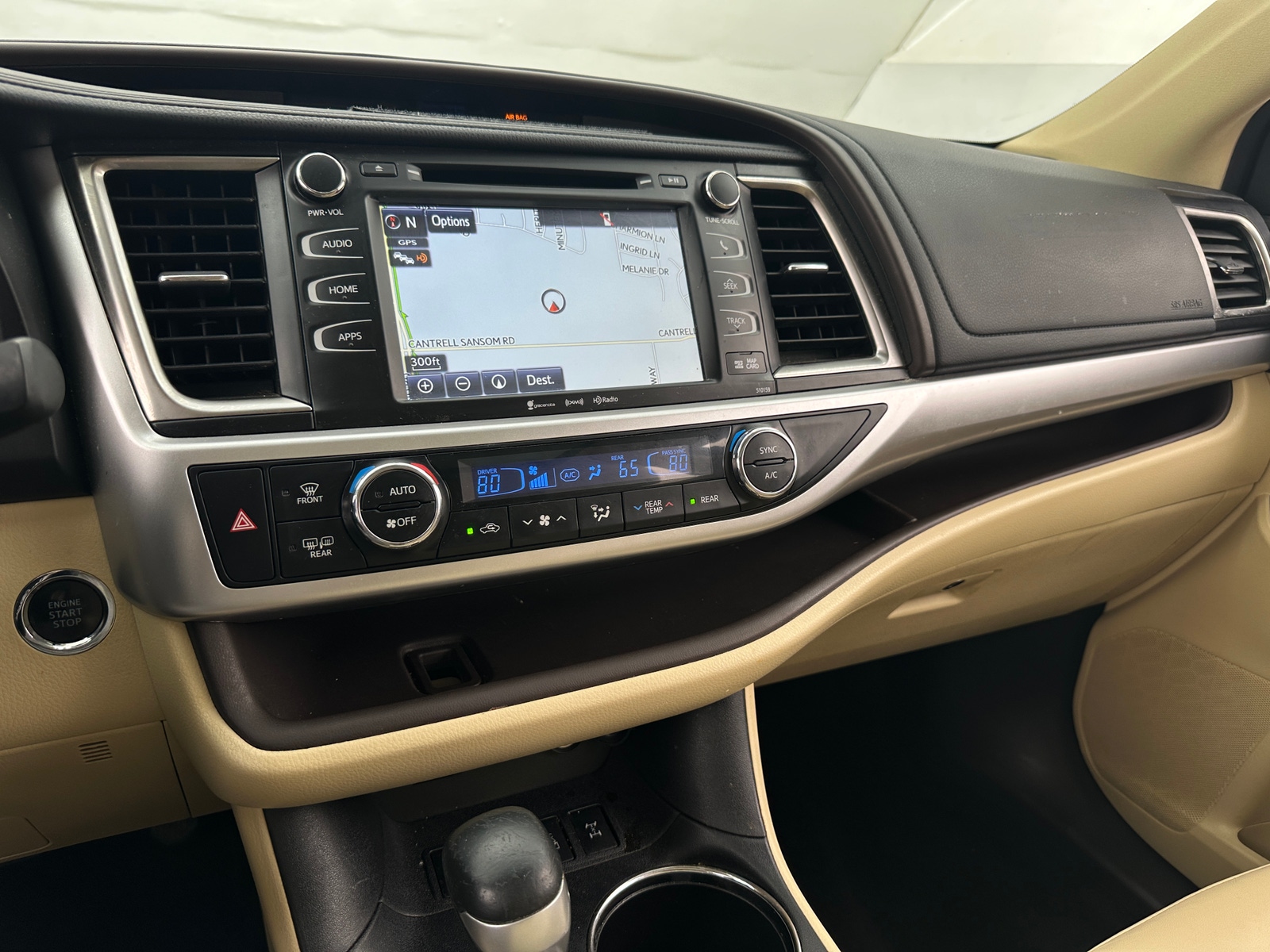 Thumbnail: 2016 Toyota Highlander - 3