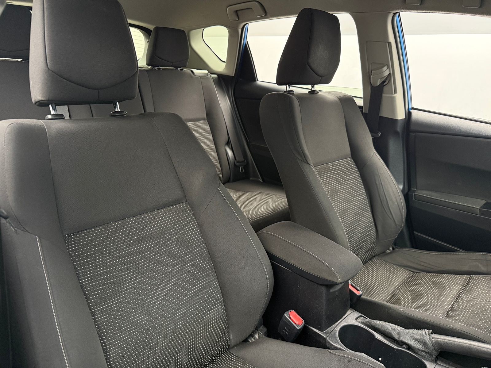 Thumbnail: 2017 Toyota Corolla iM - 2