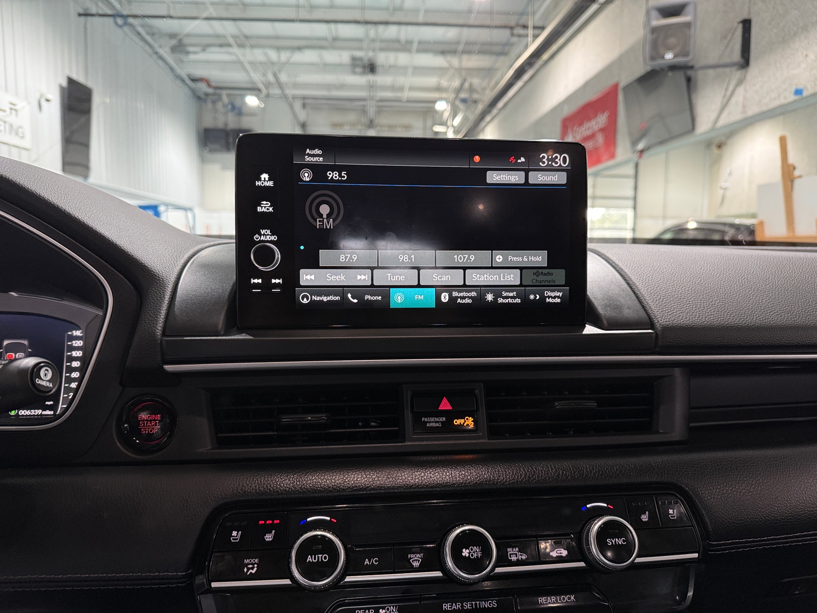 Thumbnail: 2025 Honda Pilot - 3