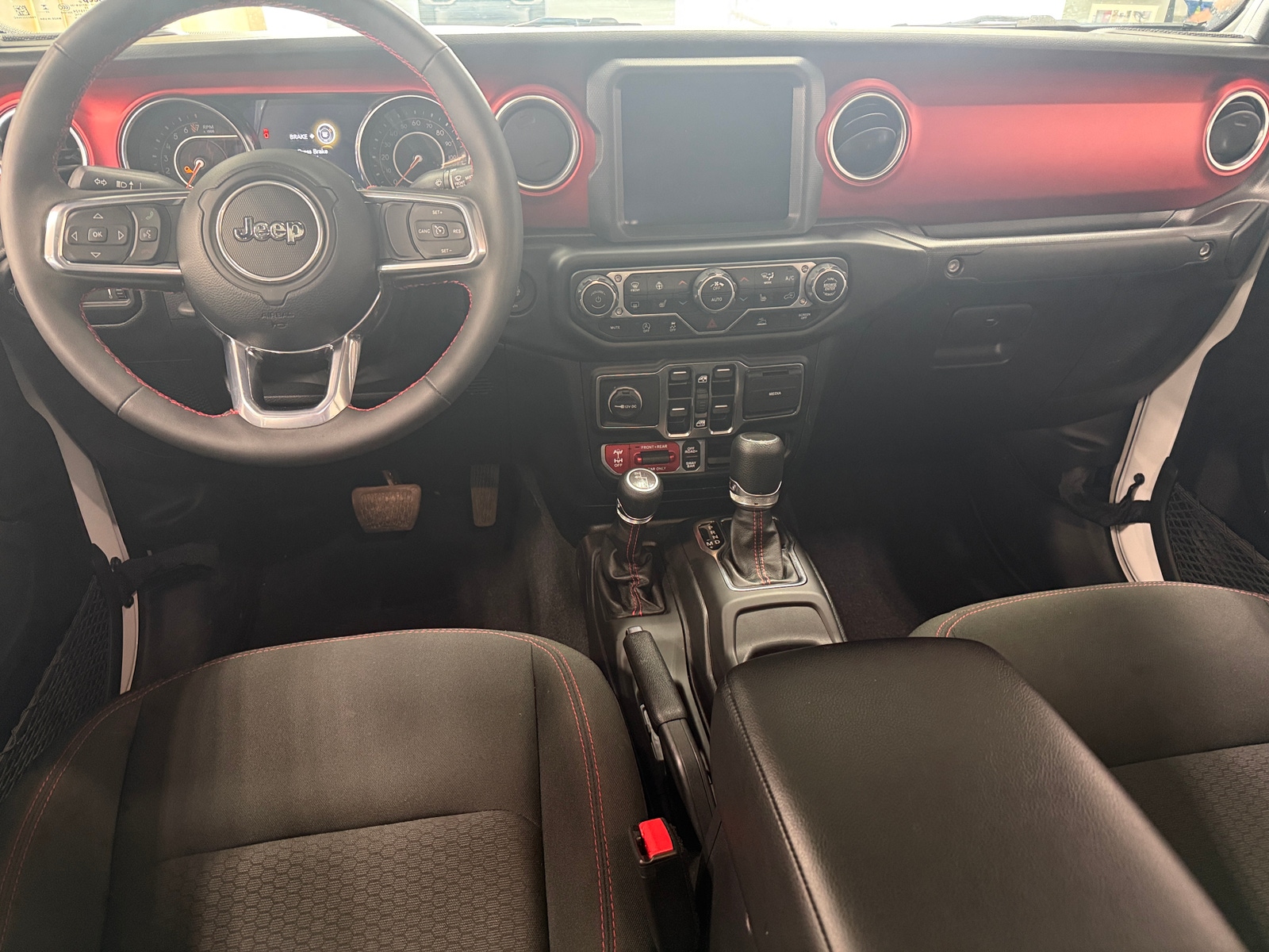 Thumbnail: 2023 Jeep Gladiator - 3