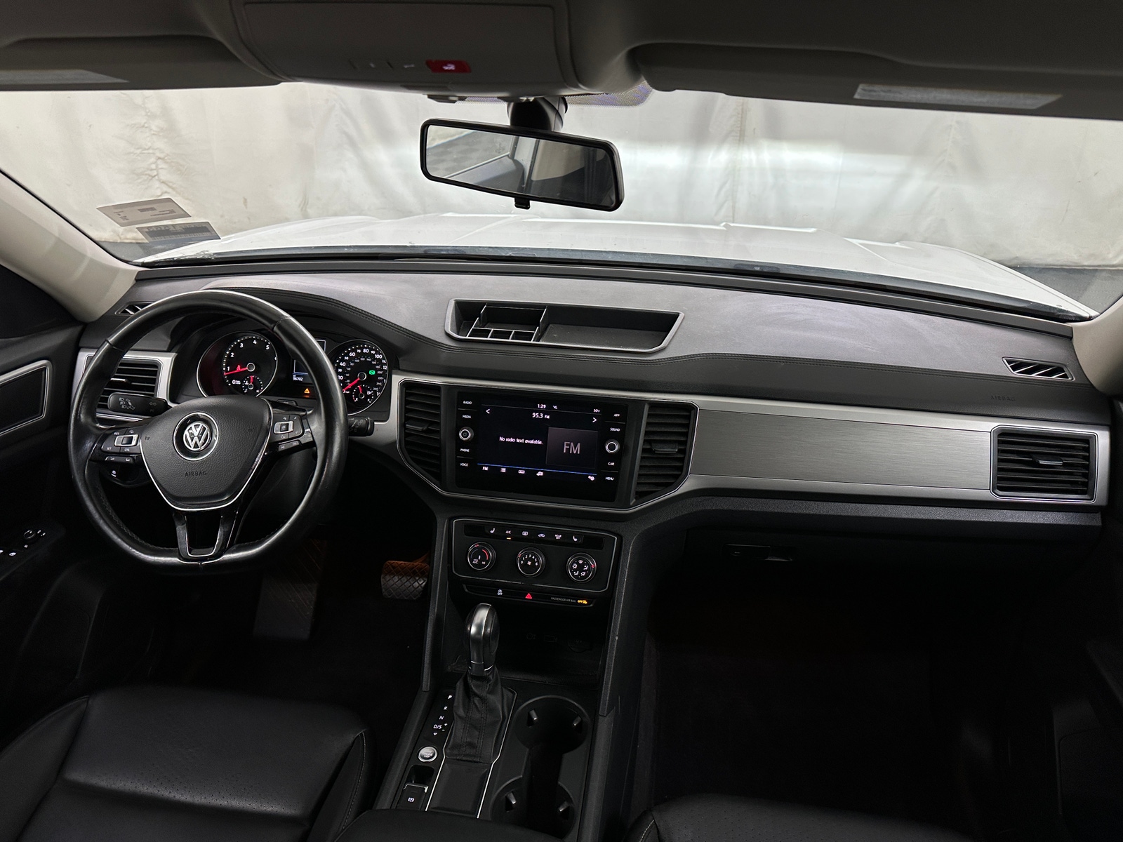 Thumbnail: 2018 Volkswagen Atlas - 2