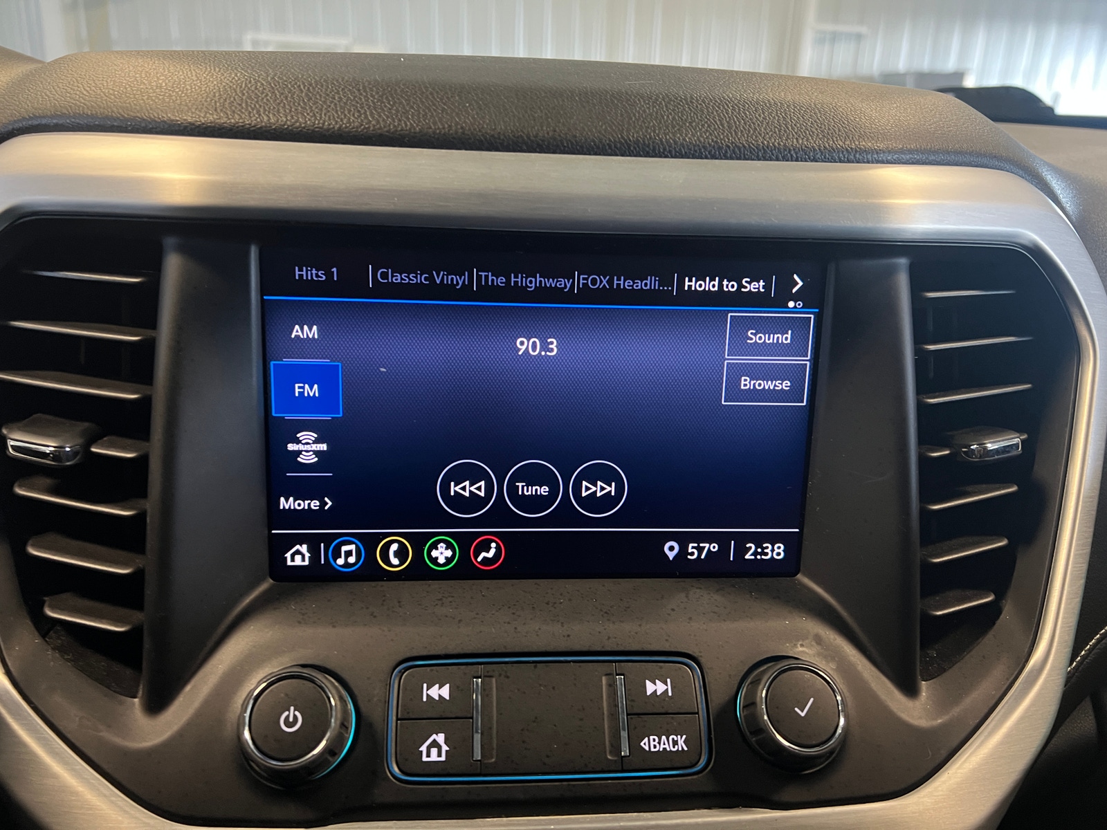 Thumbnail: 2020 GMC Acadia - 4