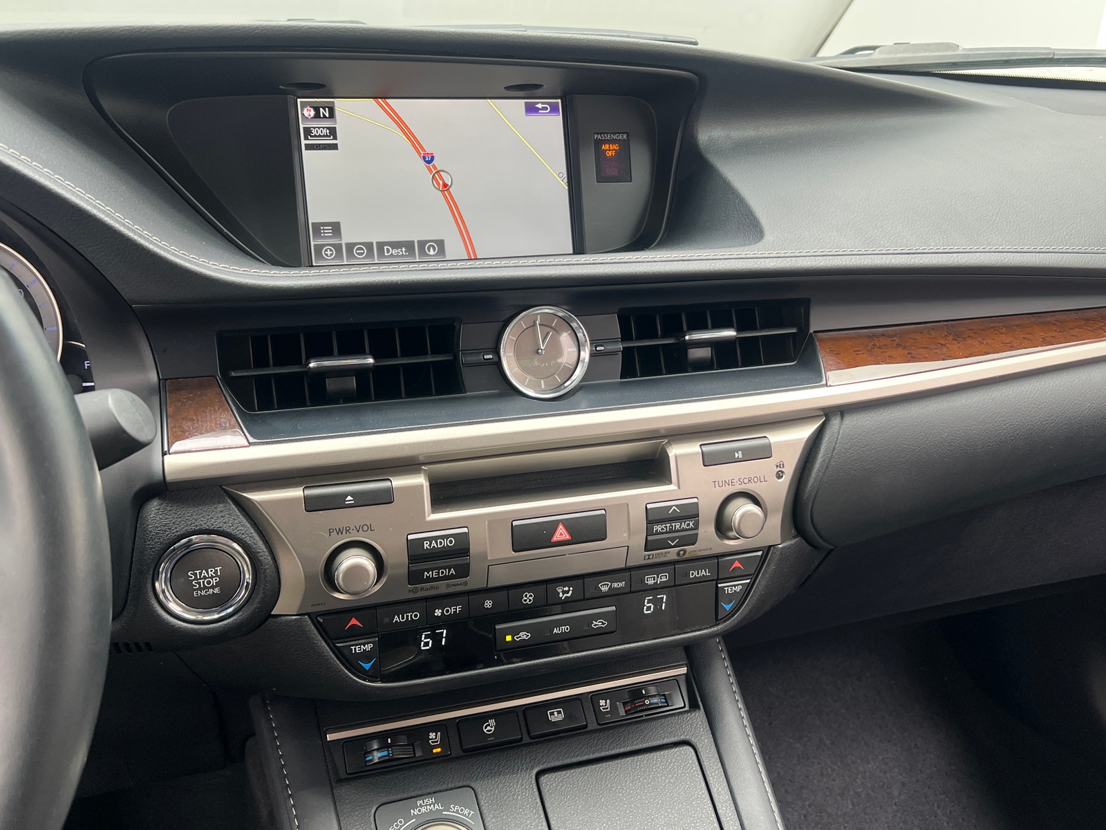 Thumbnail: 2018 Lexus ES - 3