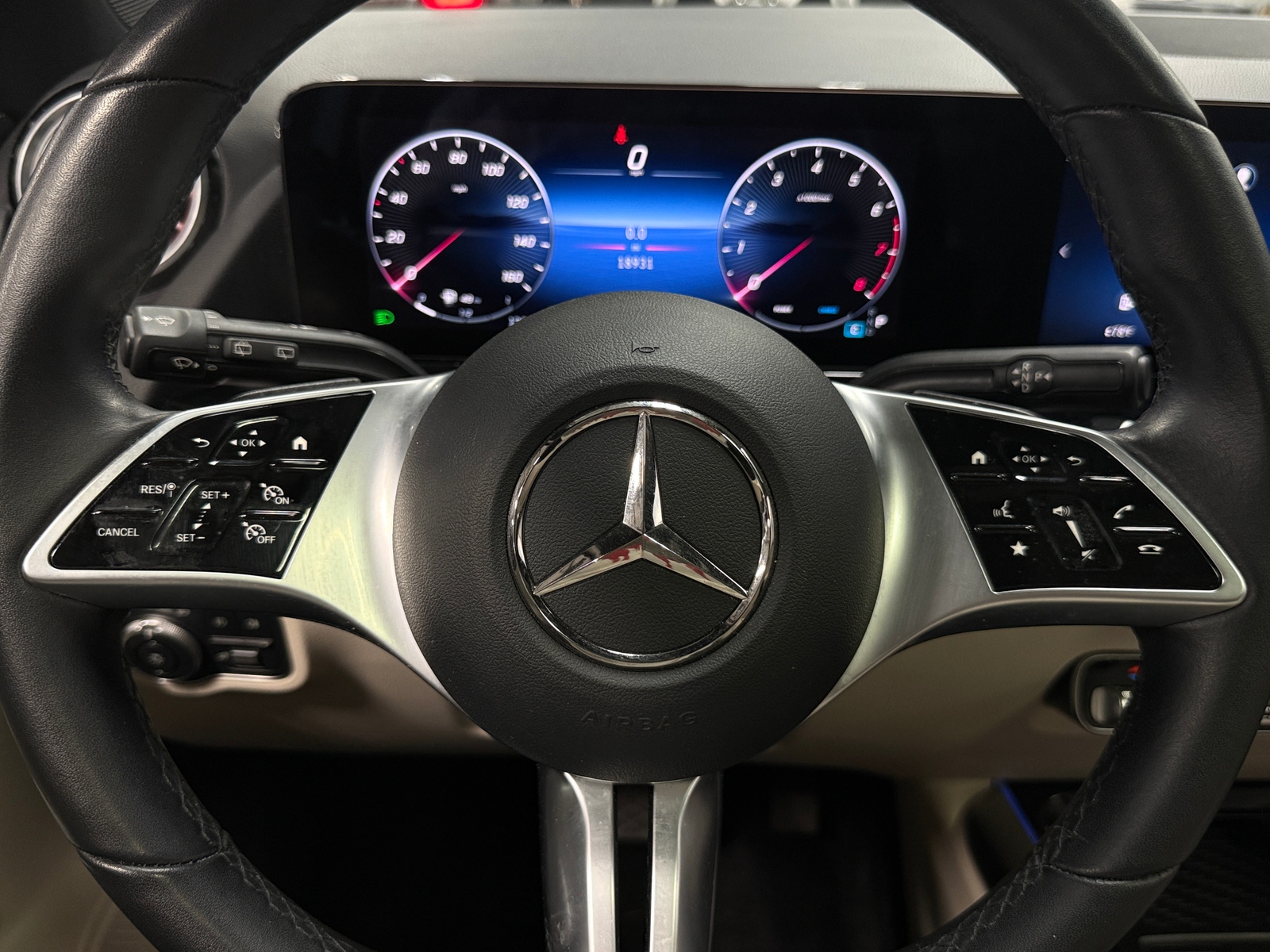 Thumbnail: 2025 Mercedes-Benz GLA - 4