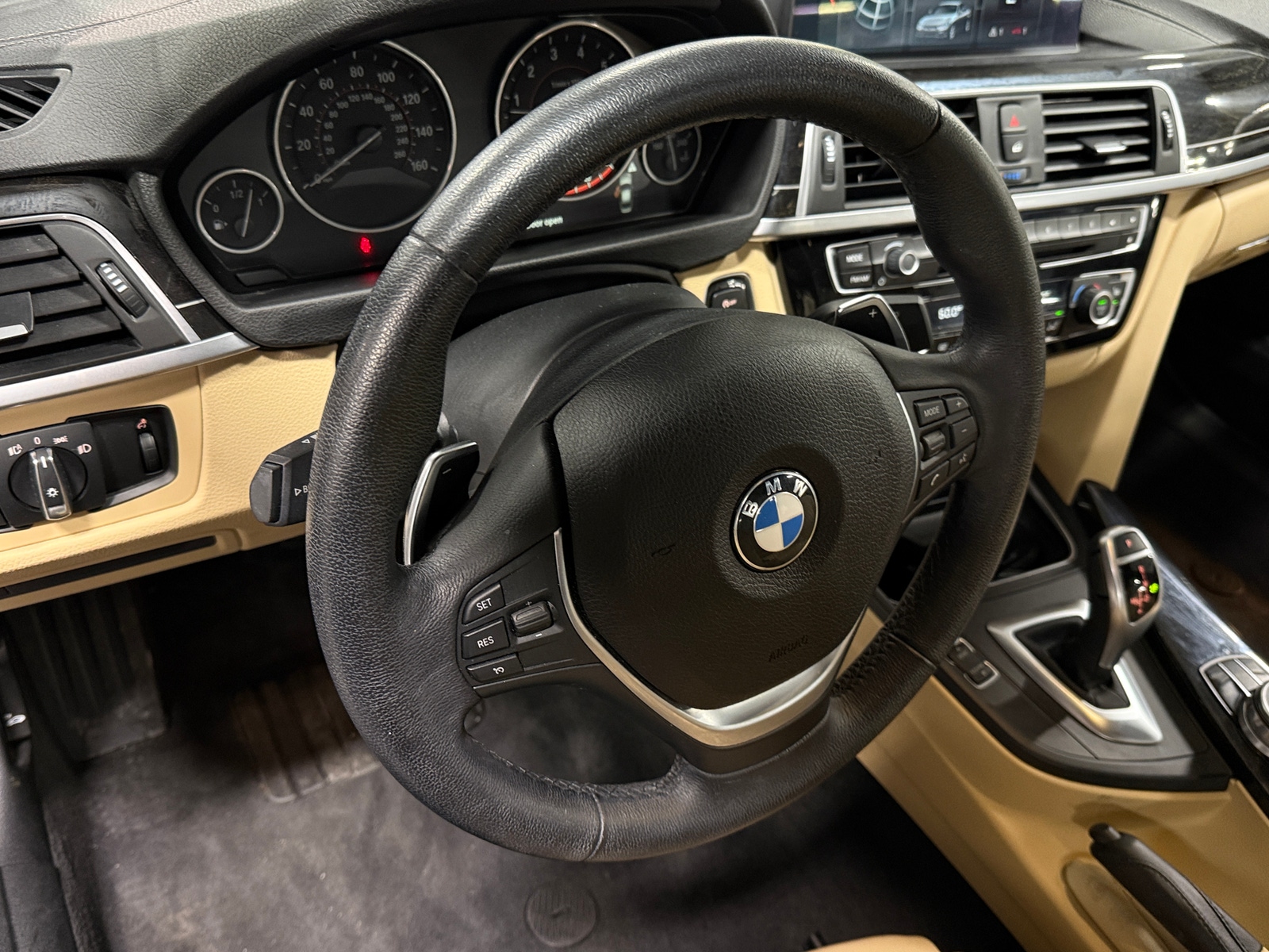 Thumbnail: 2018 BMW 3 Series - 4