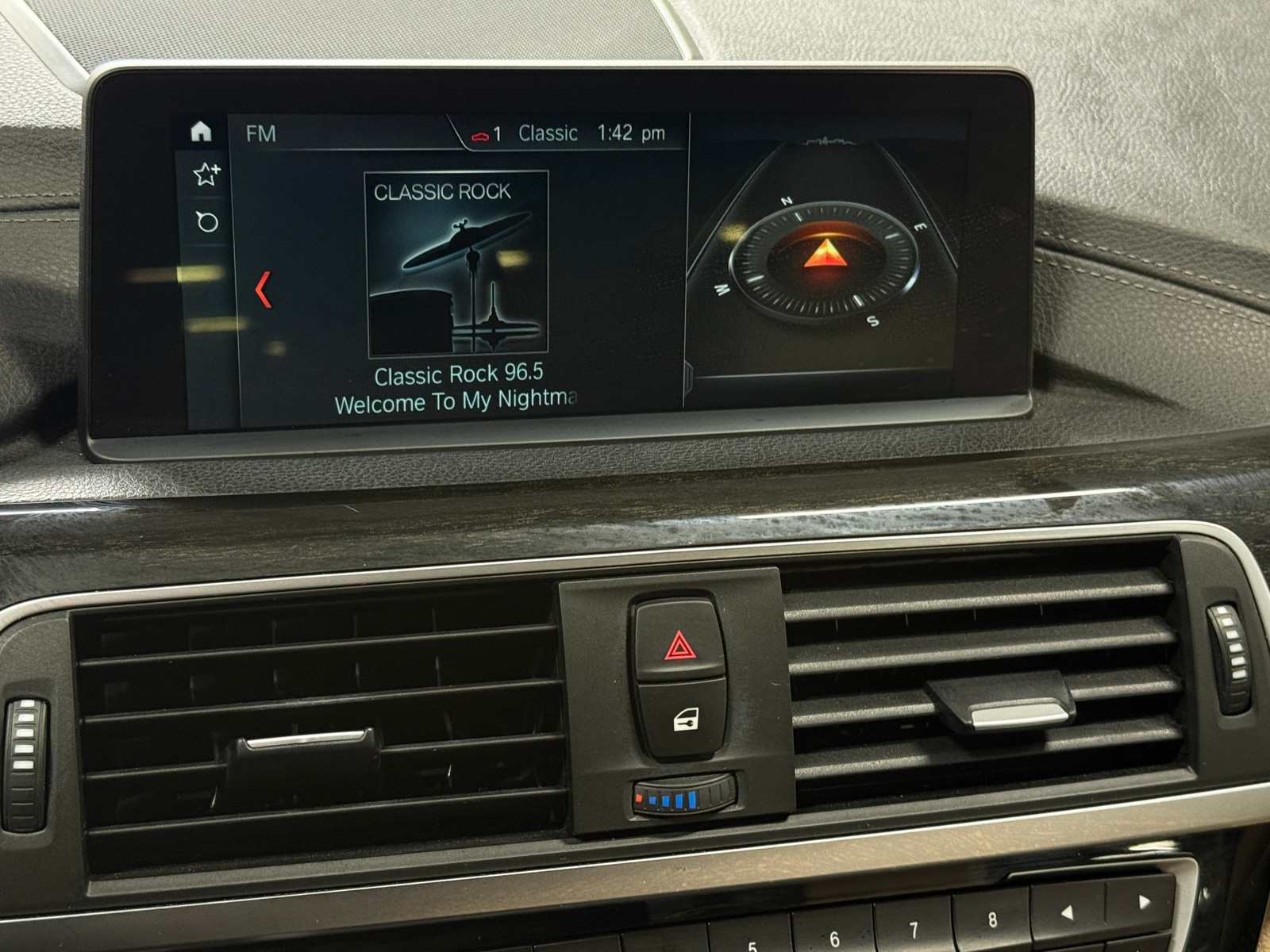 Thumbnail: 2018 BMW 3 Series - 3