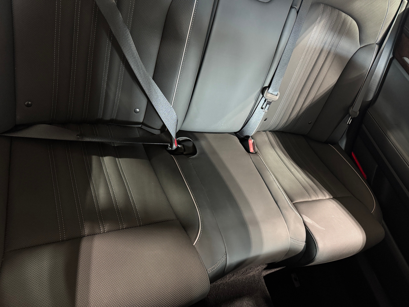 Thumbnail: 2019 Genesis G90 - 5