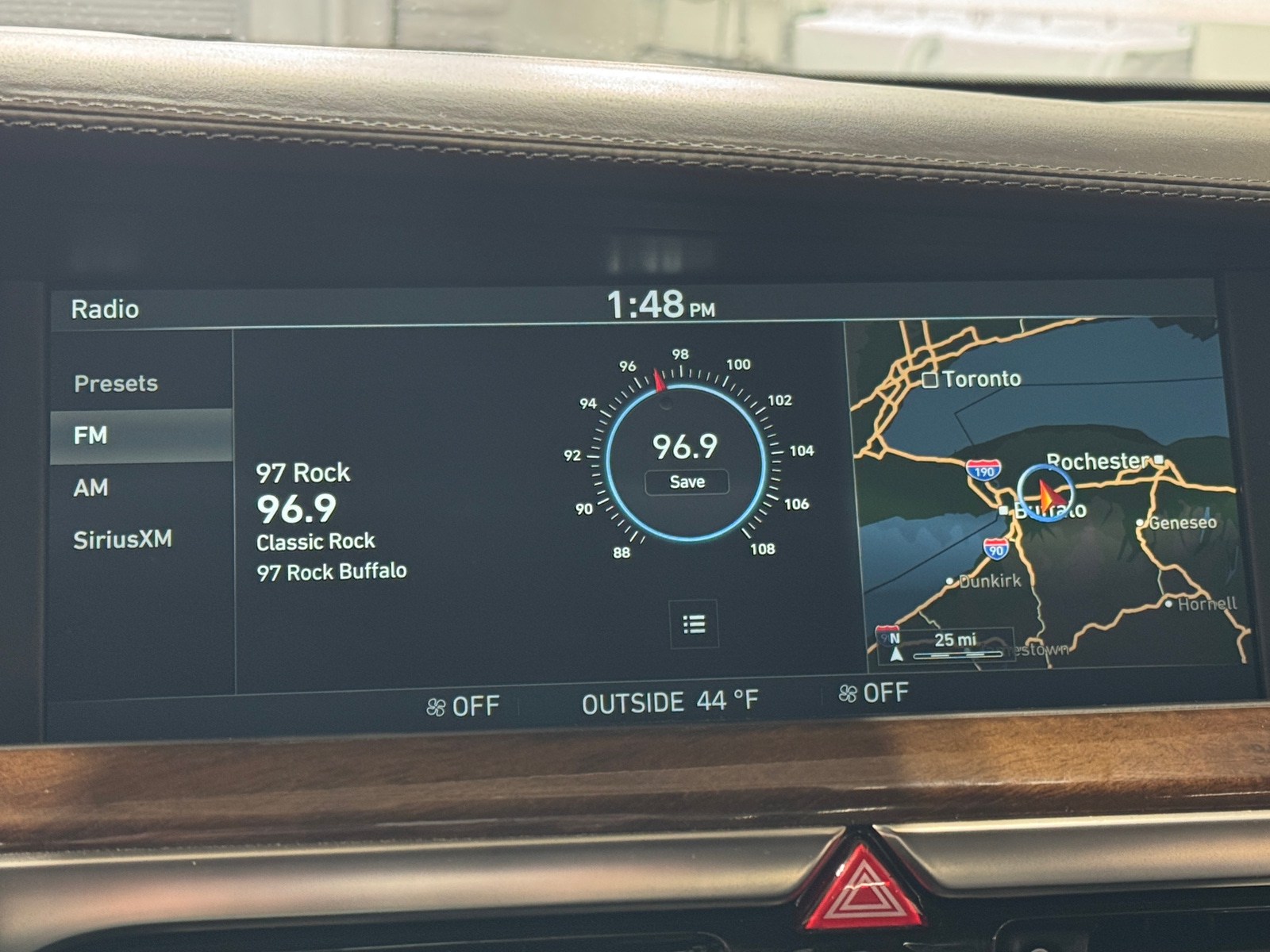 Thumbnail: 2019 Genesis G90 - 3