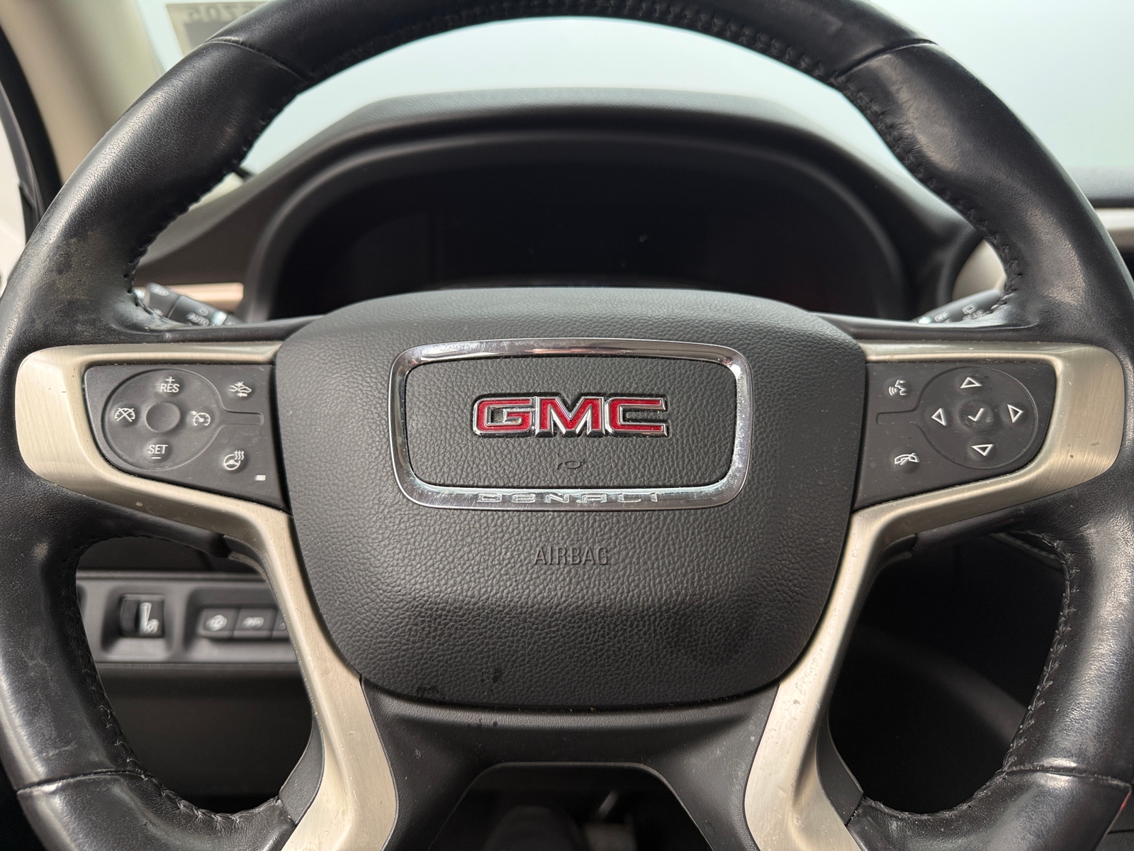 Thumbnail: 2020 GMC Acadia - 4