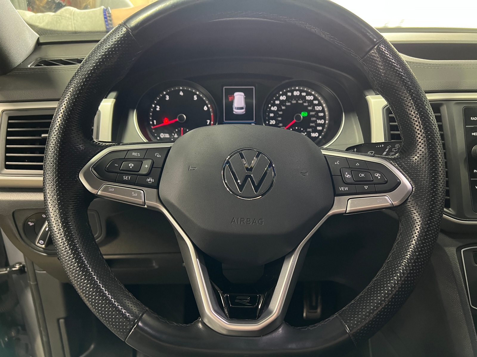 Thumbnail: 2021 Volkswagen Atlas - 4