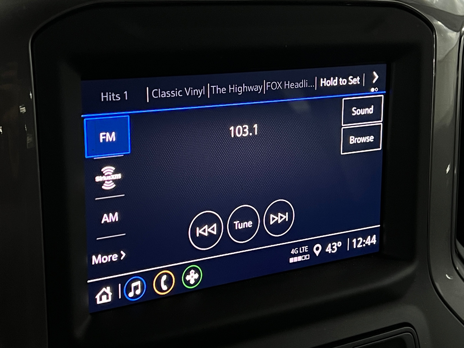 Thumbnail: 2024 Chevrolet Silverado 1500 - 4