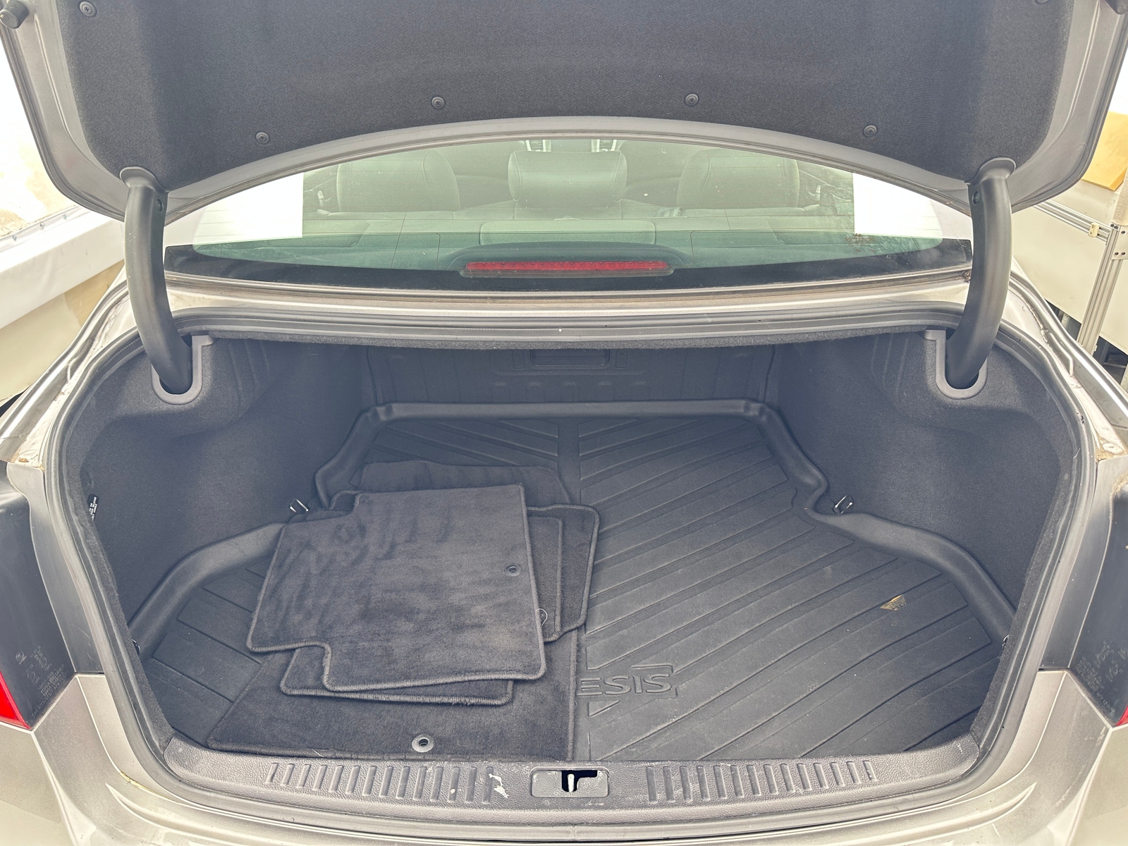 Thumbnail: 2013 Hyundai Genesis - 6