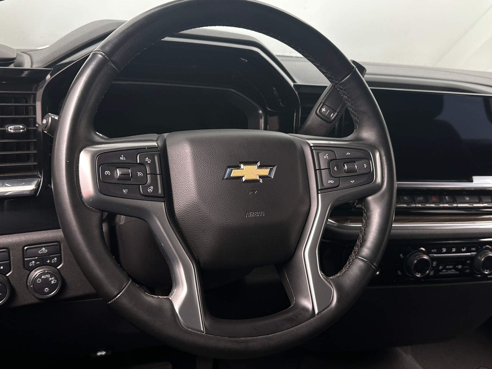 Thumbnail: 2023 Chevrolet Silverado 1500 - 5