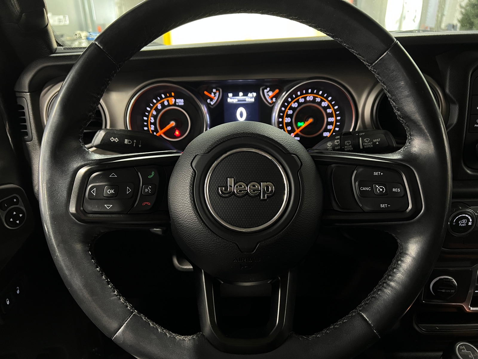 Thumbnail: 2019 Jeep Wrangler - 5