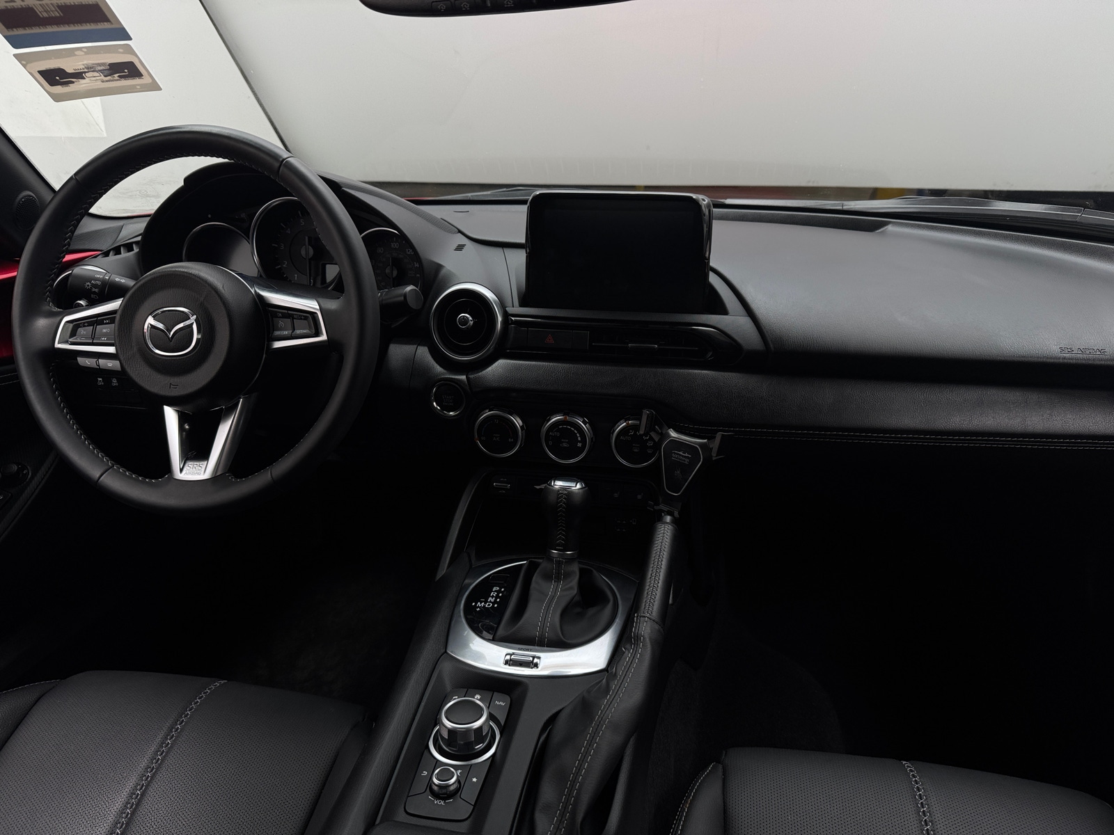 Thumbnail: 2022 Mazda MX-5 Miata - 2