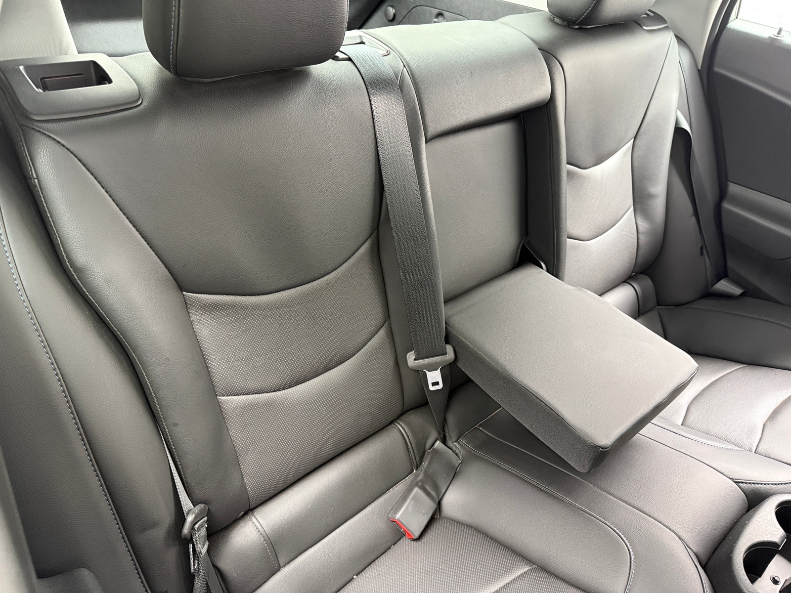 Thumbnail: 2018 Chevrolet Volt - 6