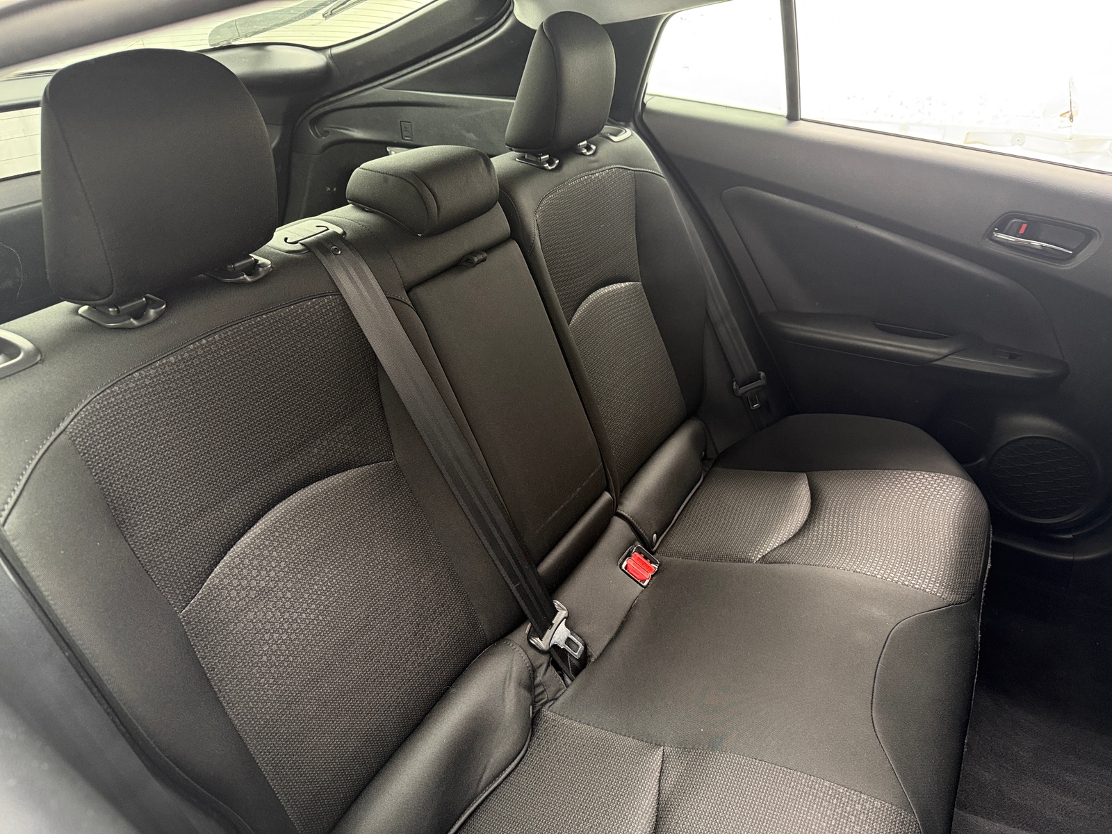 Thumbnail: 2022 Toyota Prius - 6