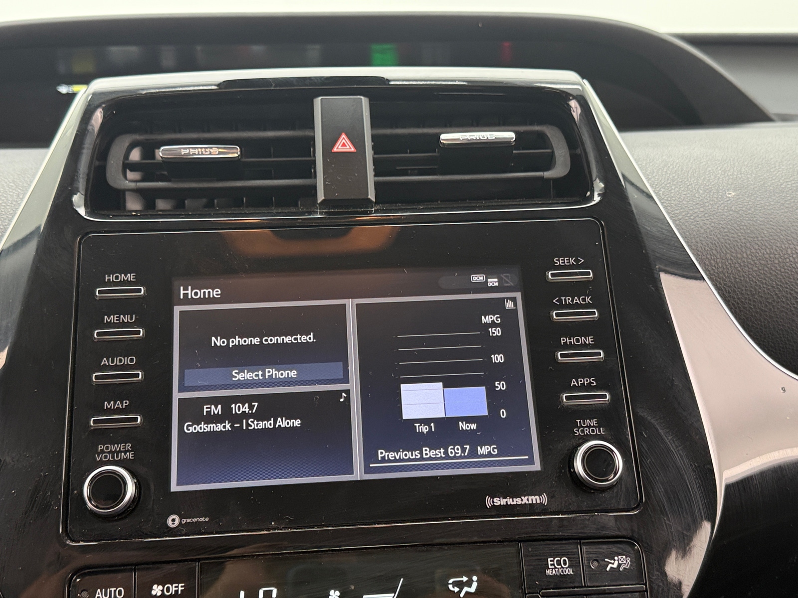 Thumbnail: 2022 Toyota Prius - 4