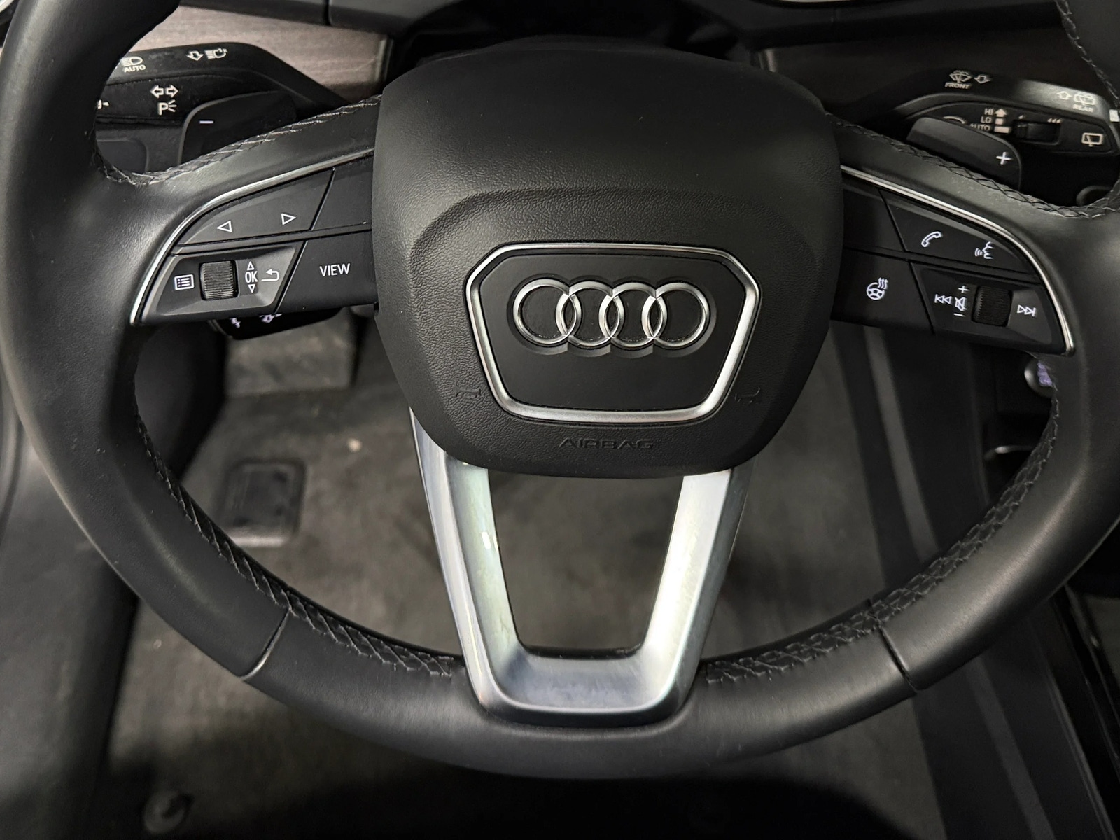 Thumbnail: 2022 Audi Q5 - 4