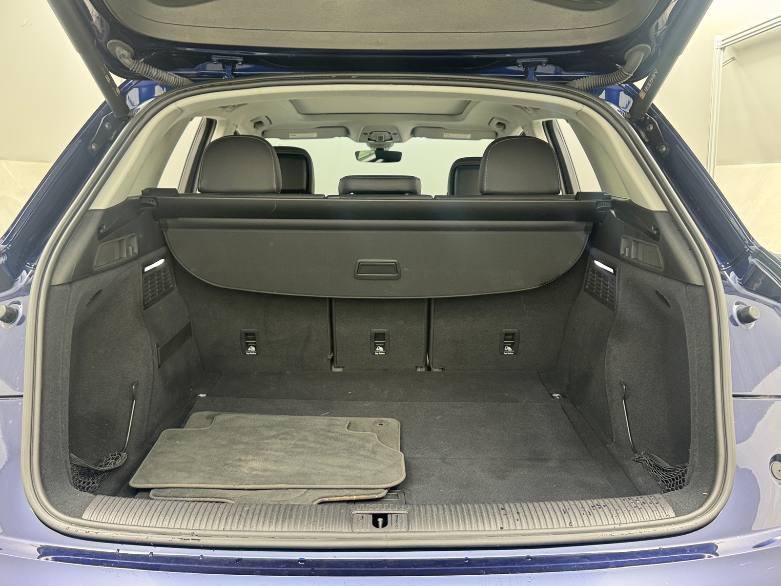 Thumbnail: 2022 Audi Q5 - 6