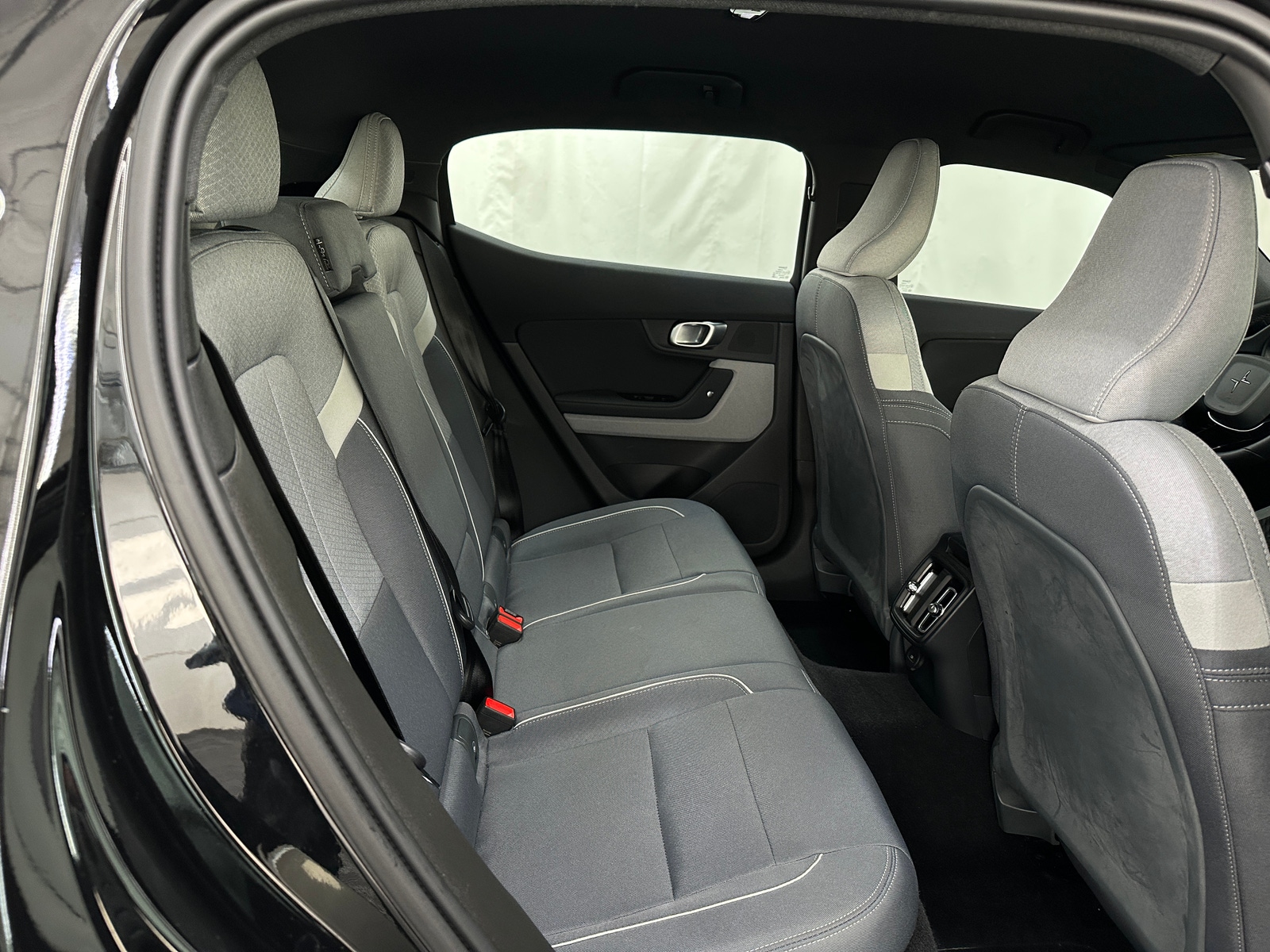 Thumbnail: 2022 Polestar 2 - 6