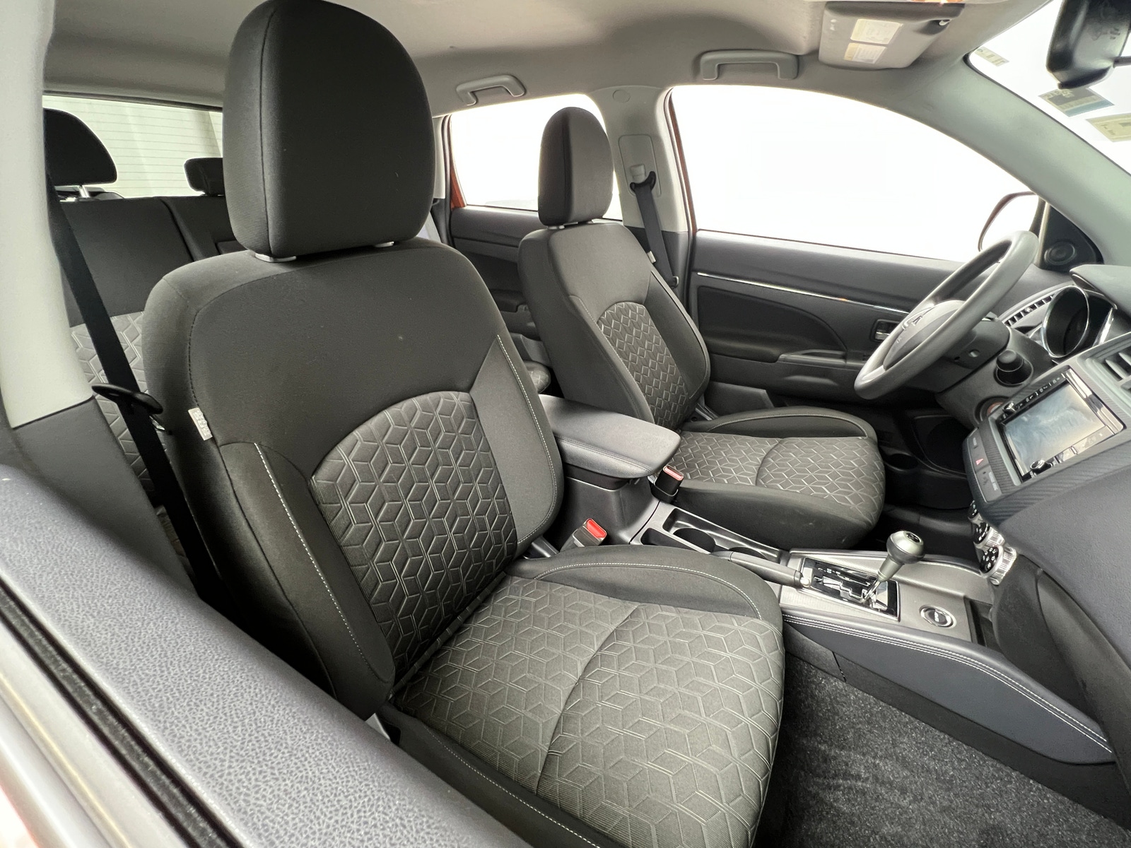 Thumbnail: 2024 Mitsubishi Outlander Sport - 2