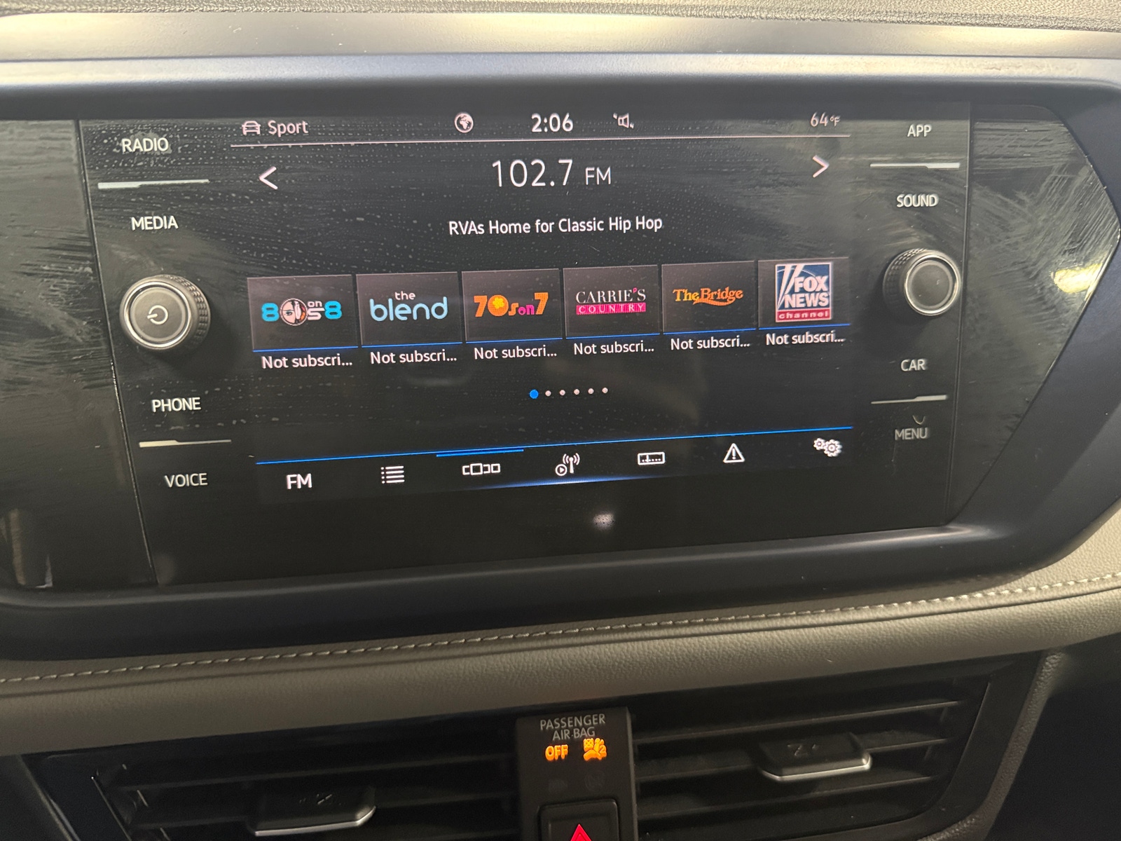 Thumbnail: 2024 Volkswagen Taos - 3