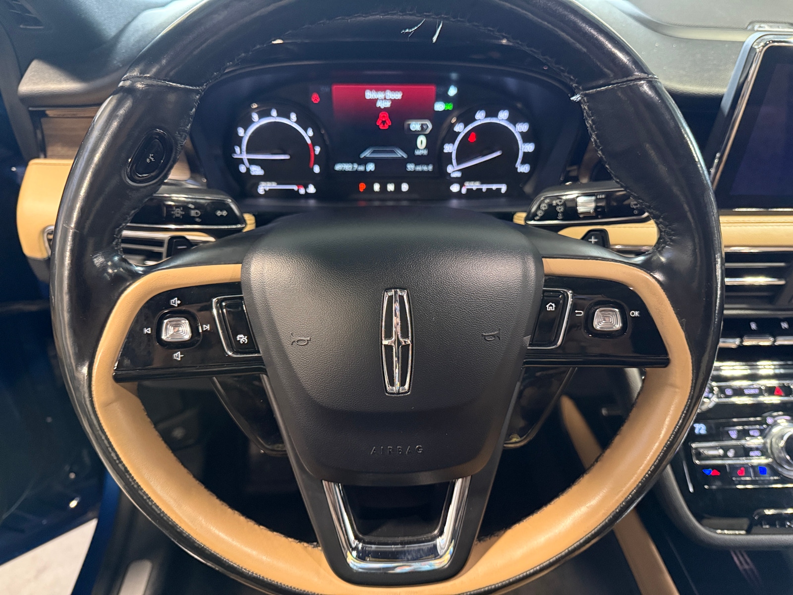 Thumbnail: 2020 Lincoln Corsair - 4