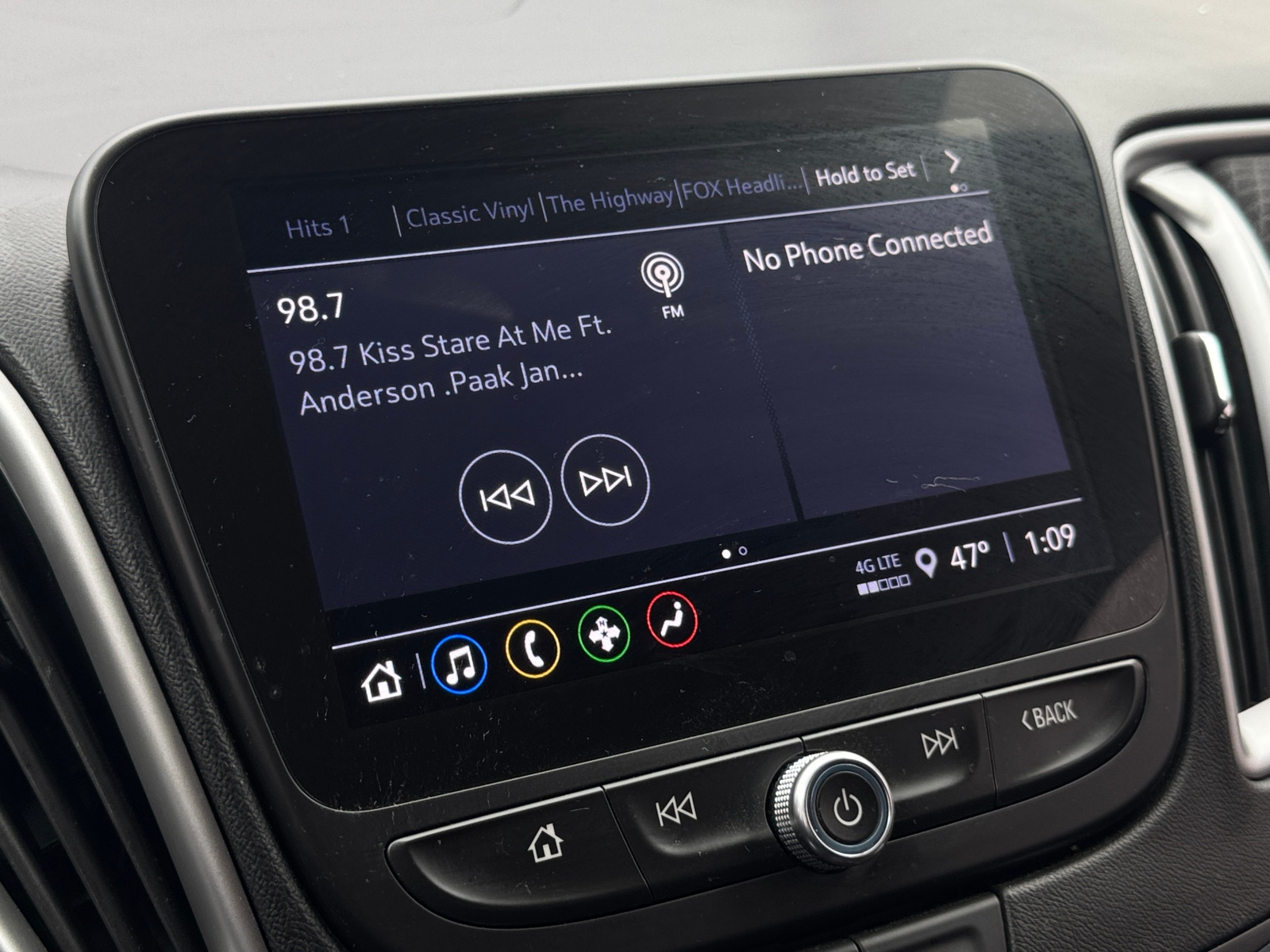 Thumbnail: 2024 Chevrolet Malibu - 4