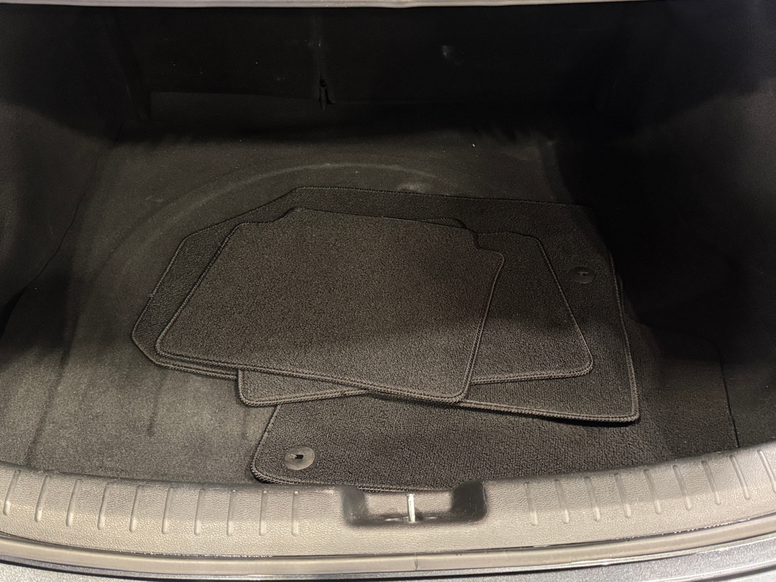 Thumbnail: 2023 Kia Forte - 7