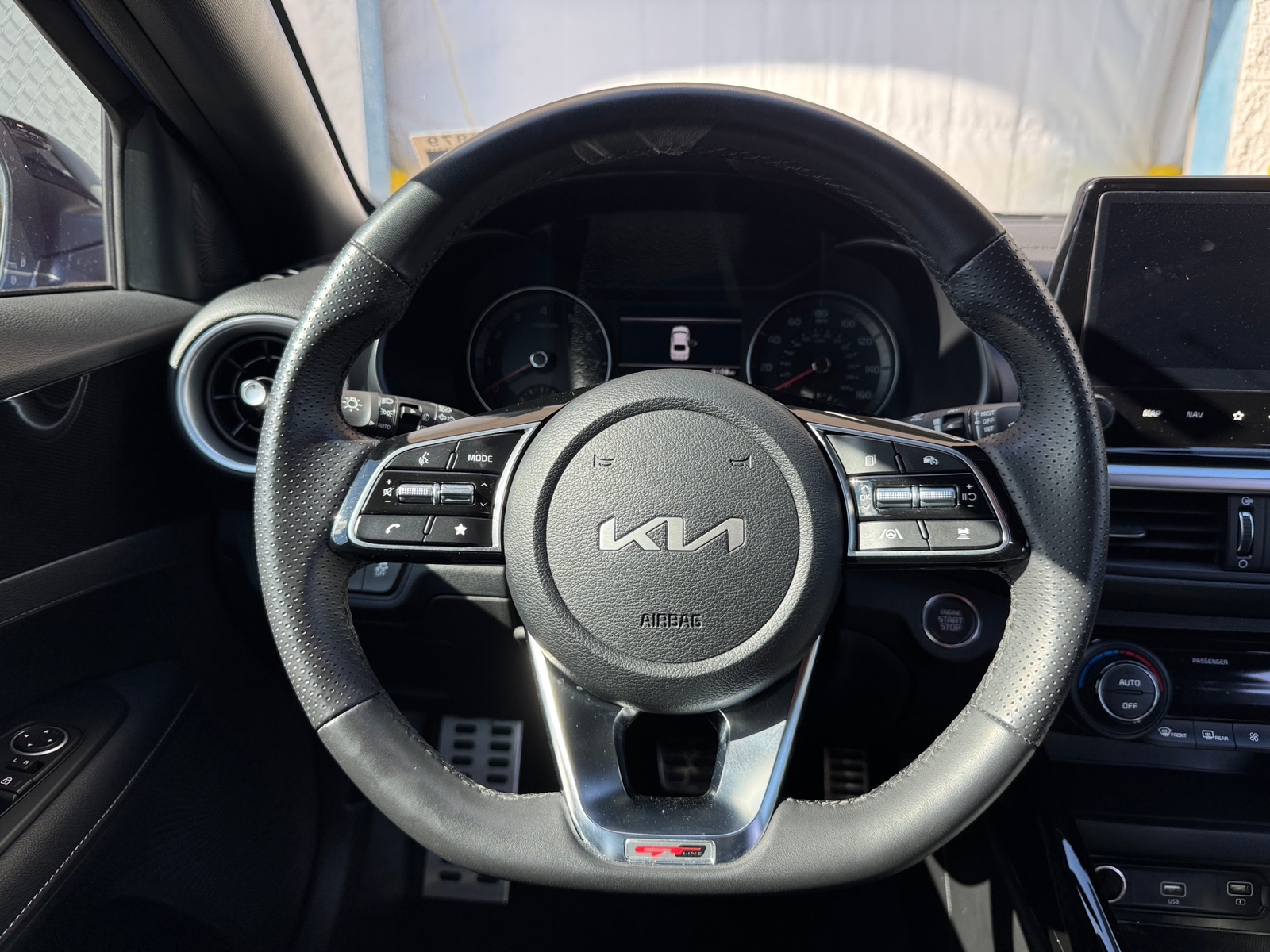 Thumbnail: 2024 Kia Forte - 5