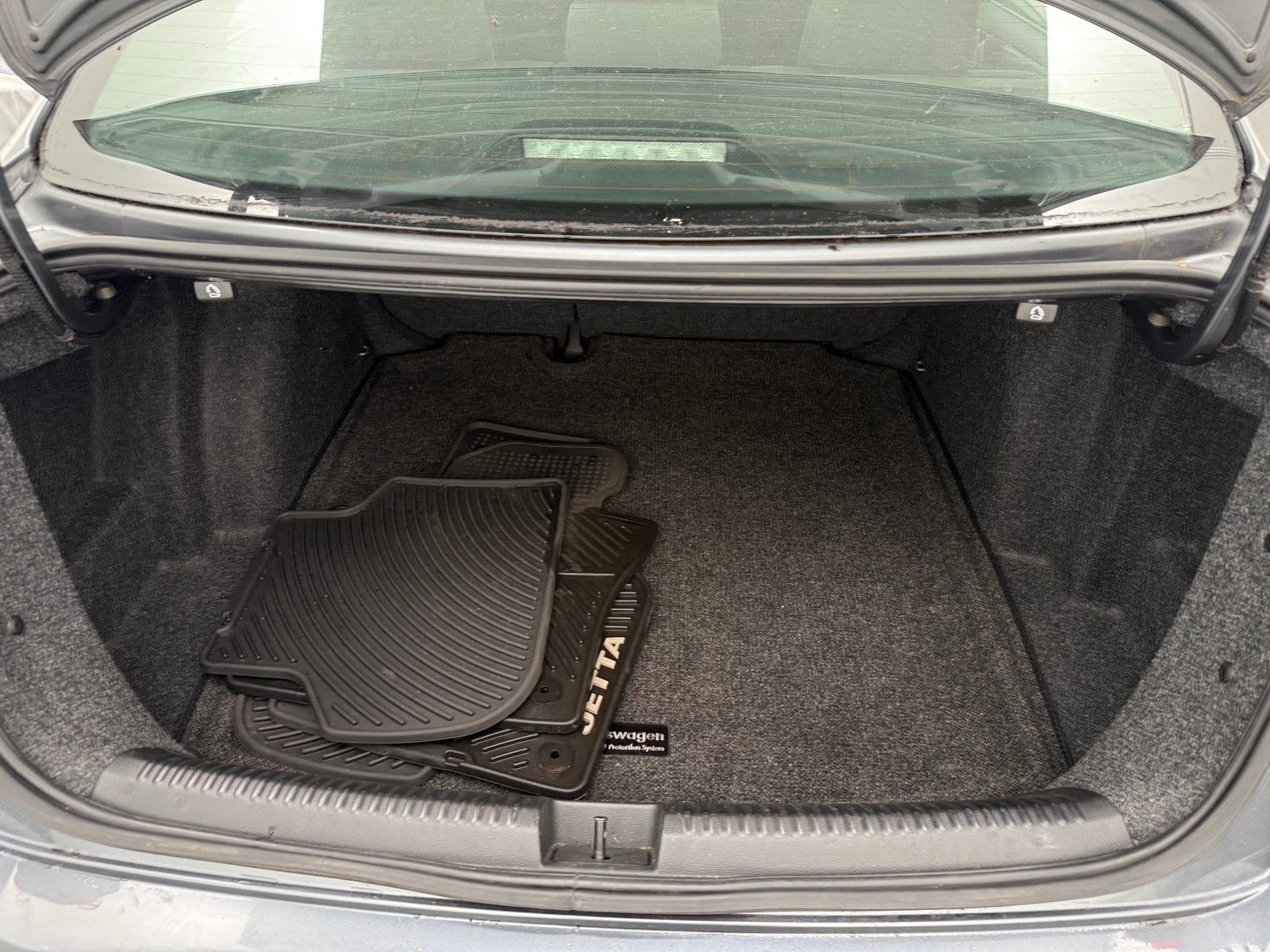 Thumbnail: 2017 Volkswagen Jetta - 6