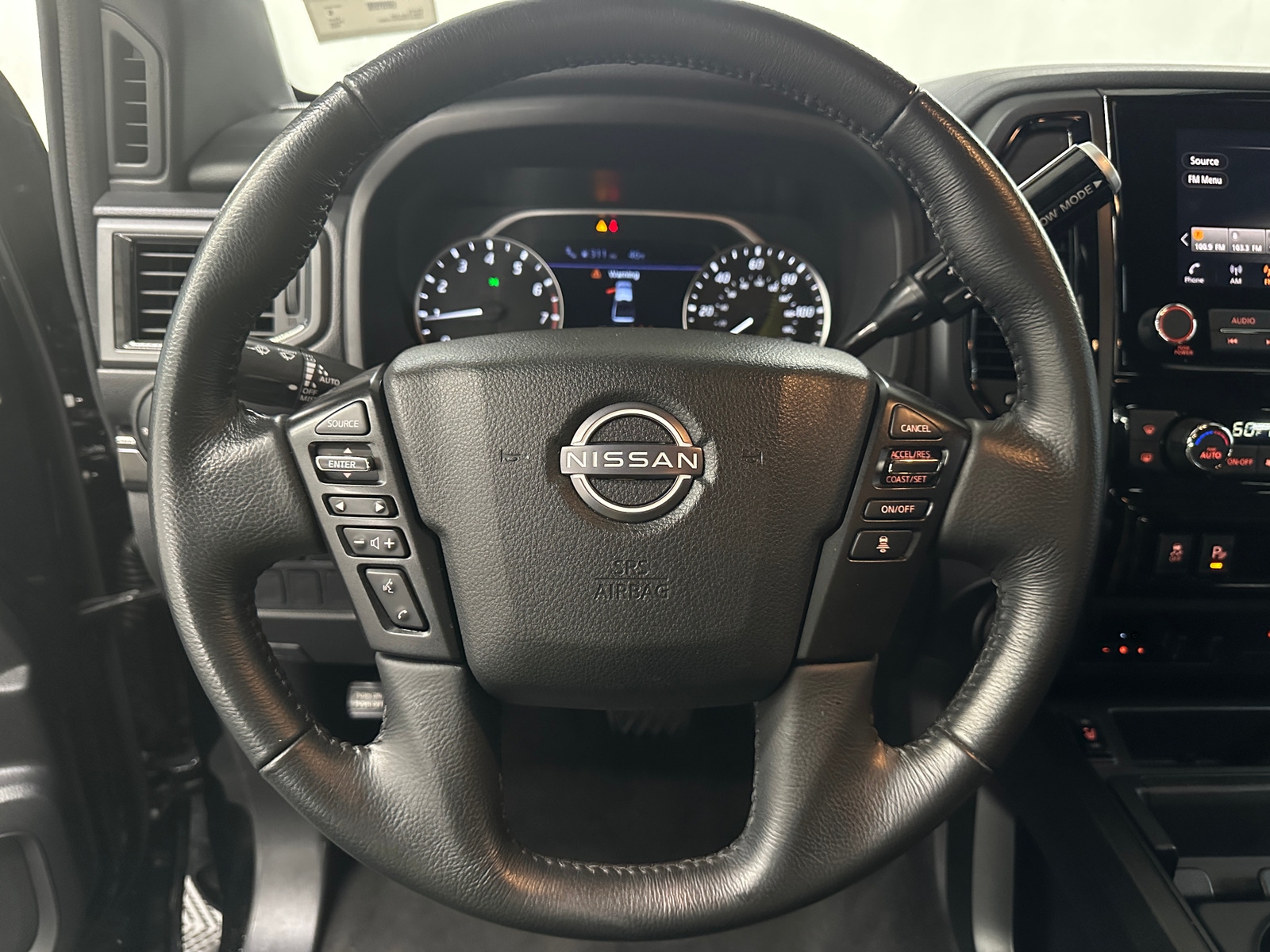 Thumbnail: 2023 Nissan Titan - 5